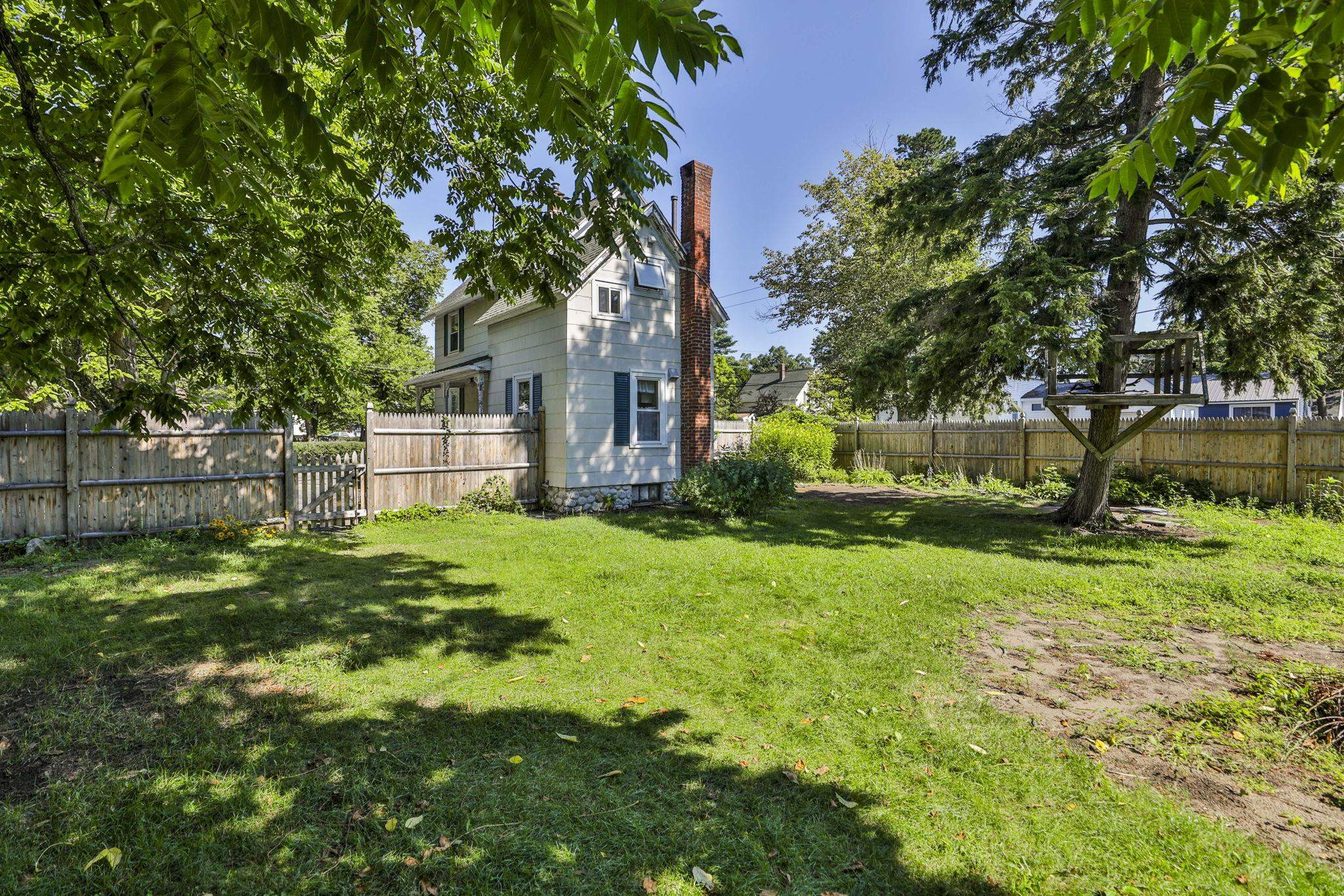 160 Harriman St, Manchester, NH 03104