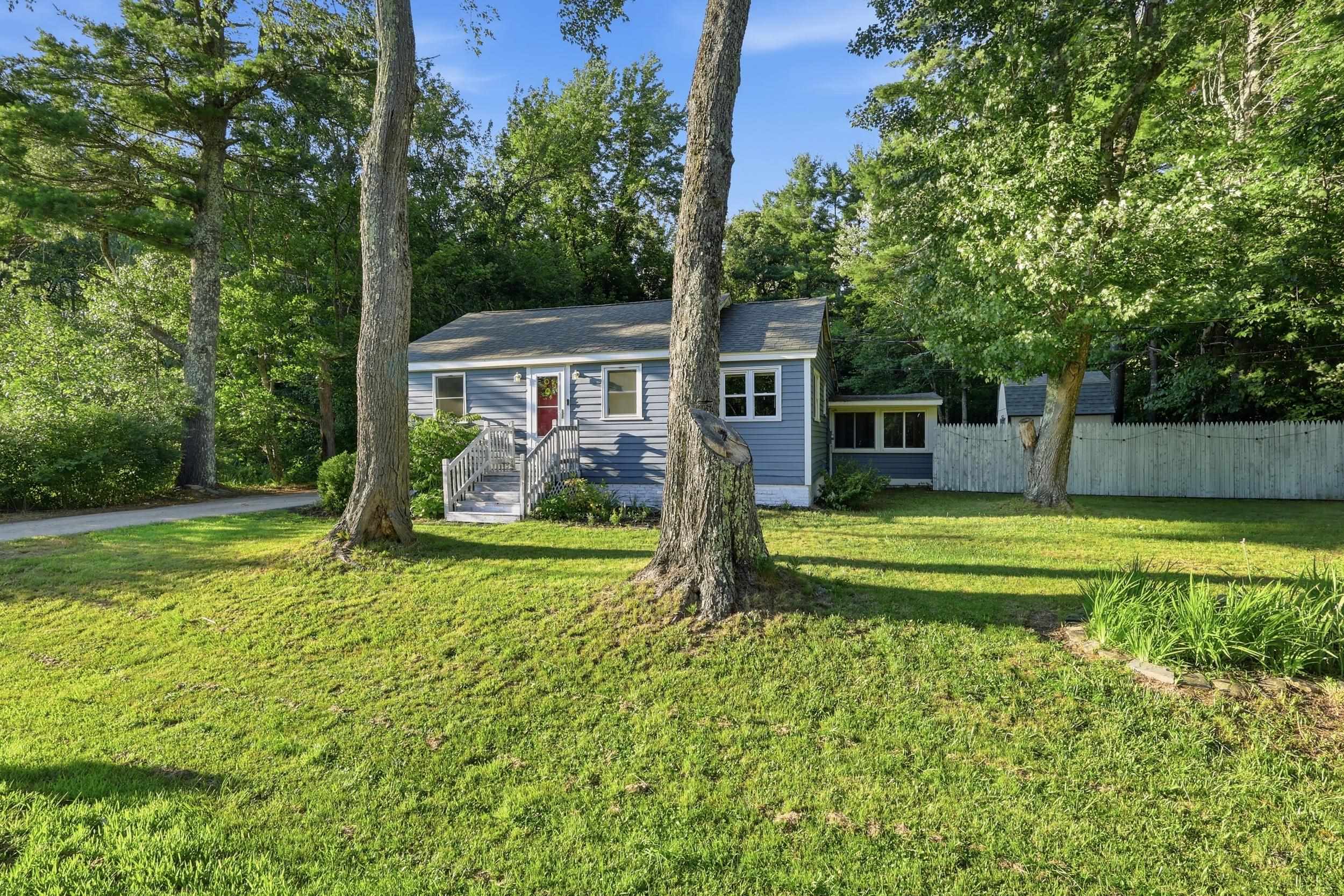 219 W High St, Somersworth, NH 03878
