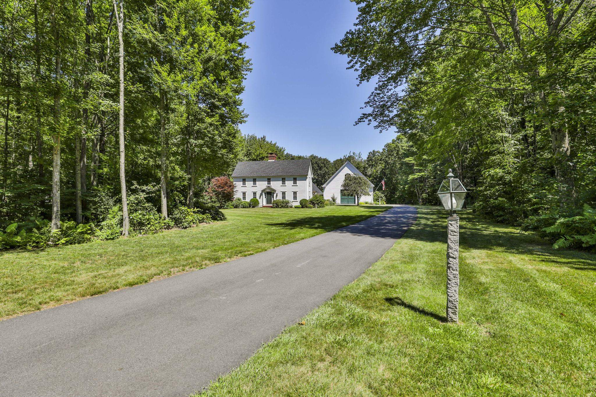 57 Knox Rd, Bow, NH 03304