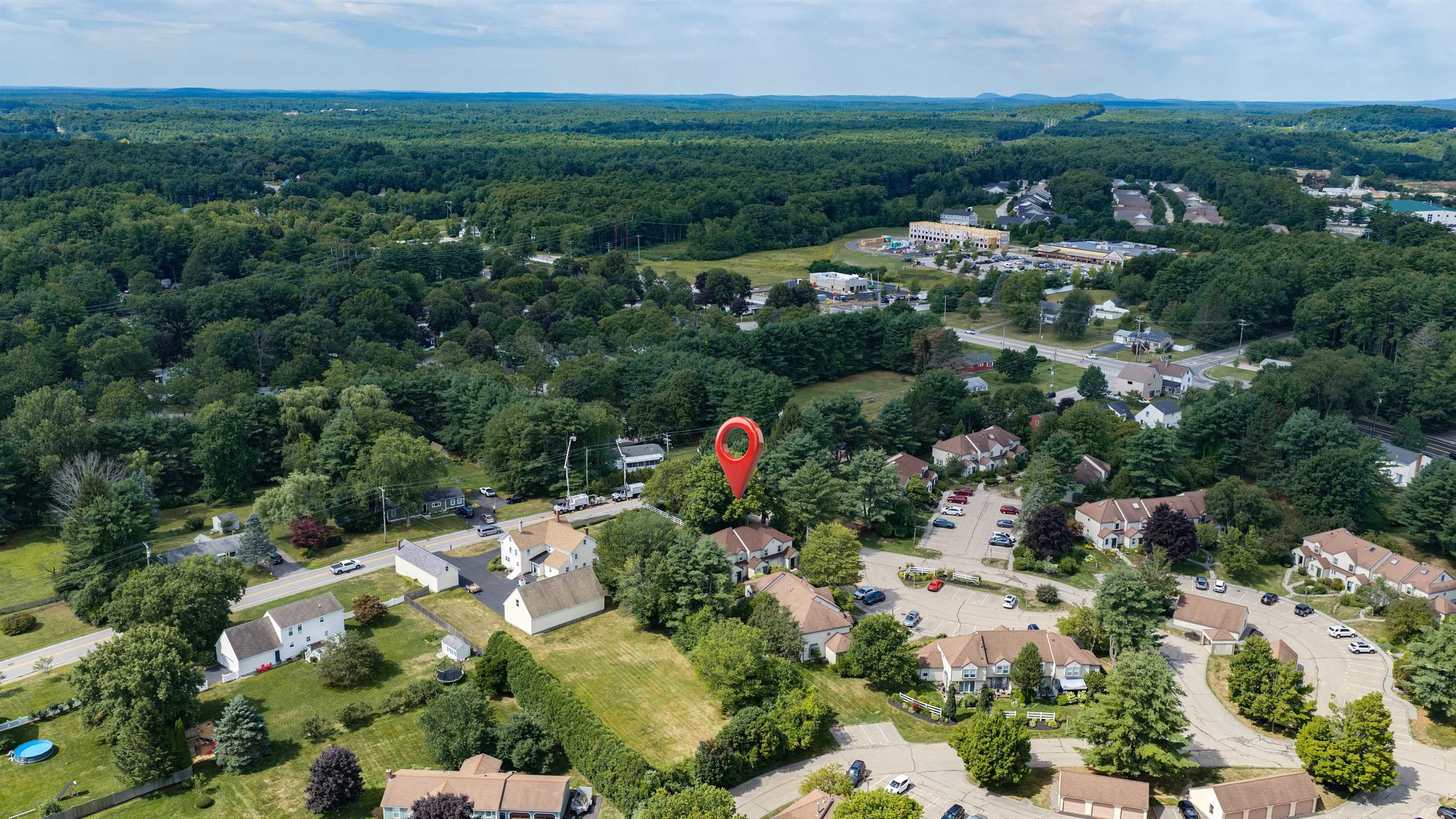 19 Surrey Rn, Dover, NH 03820