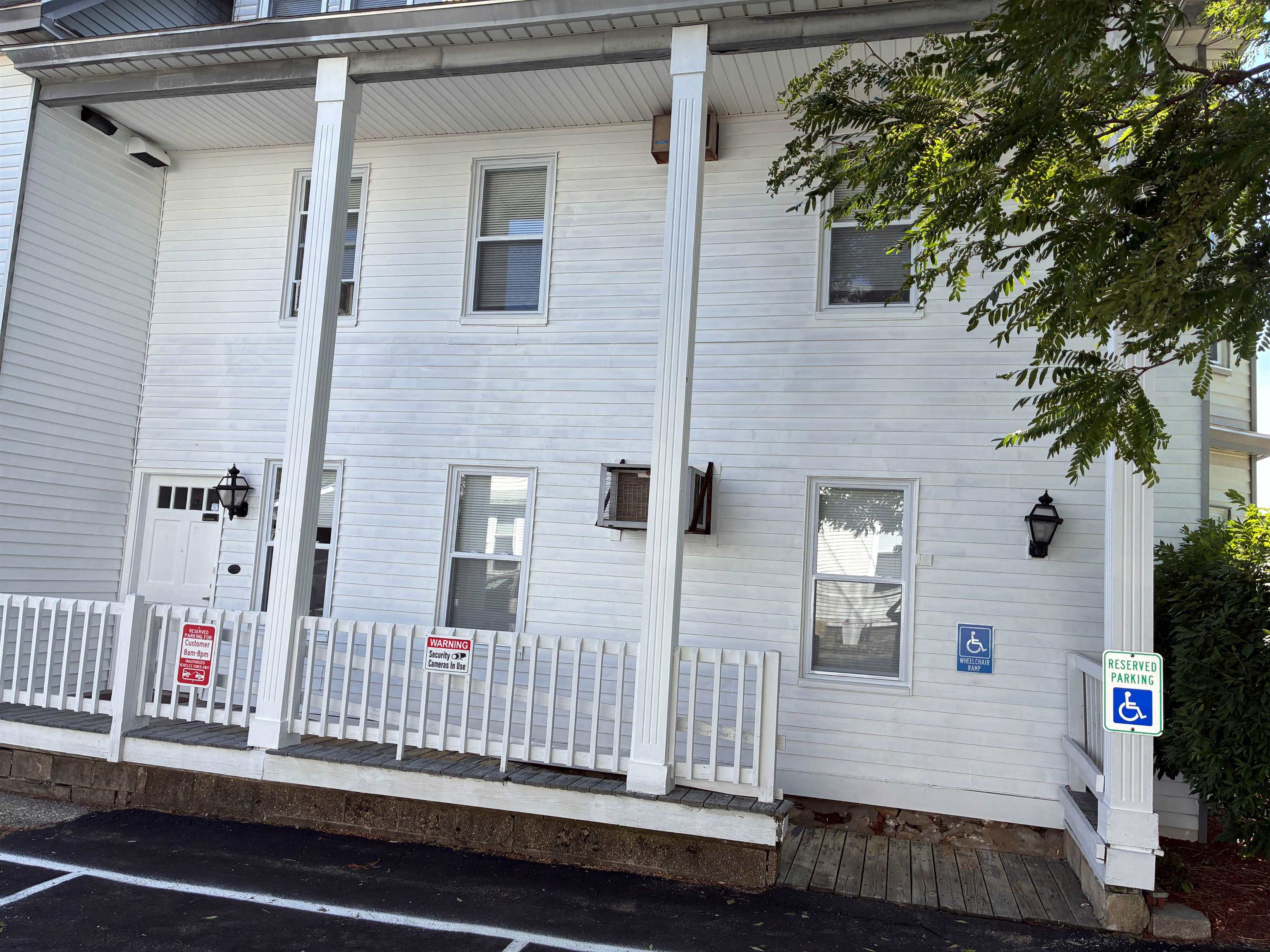 46 W Broadway St #2nd floor, Derry, NH 03038