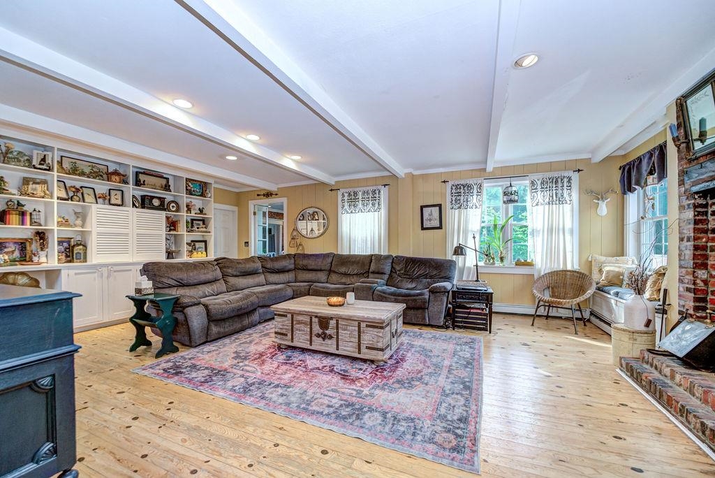 349 Main St, Hampstead, NH 03841
