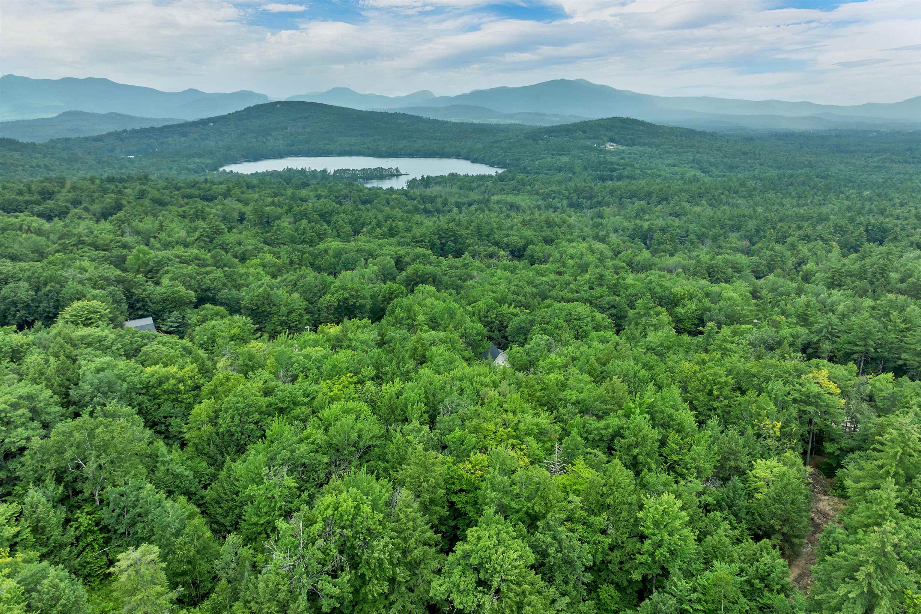 35 Landsdown Ln, Conway, NH 03818