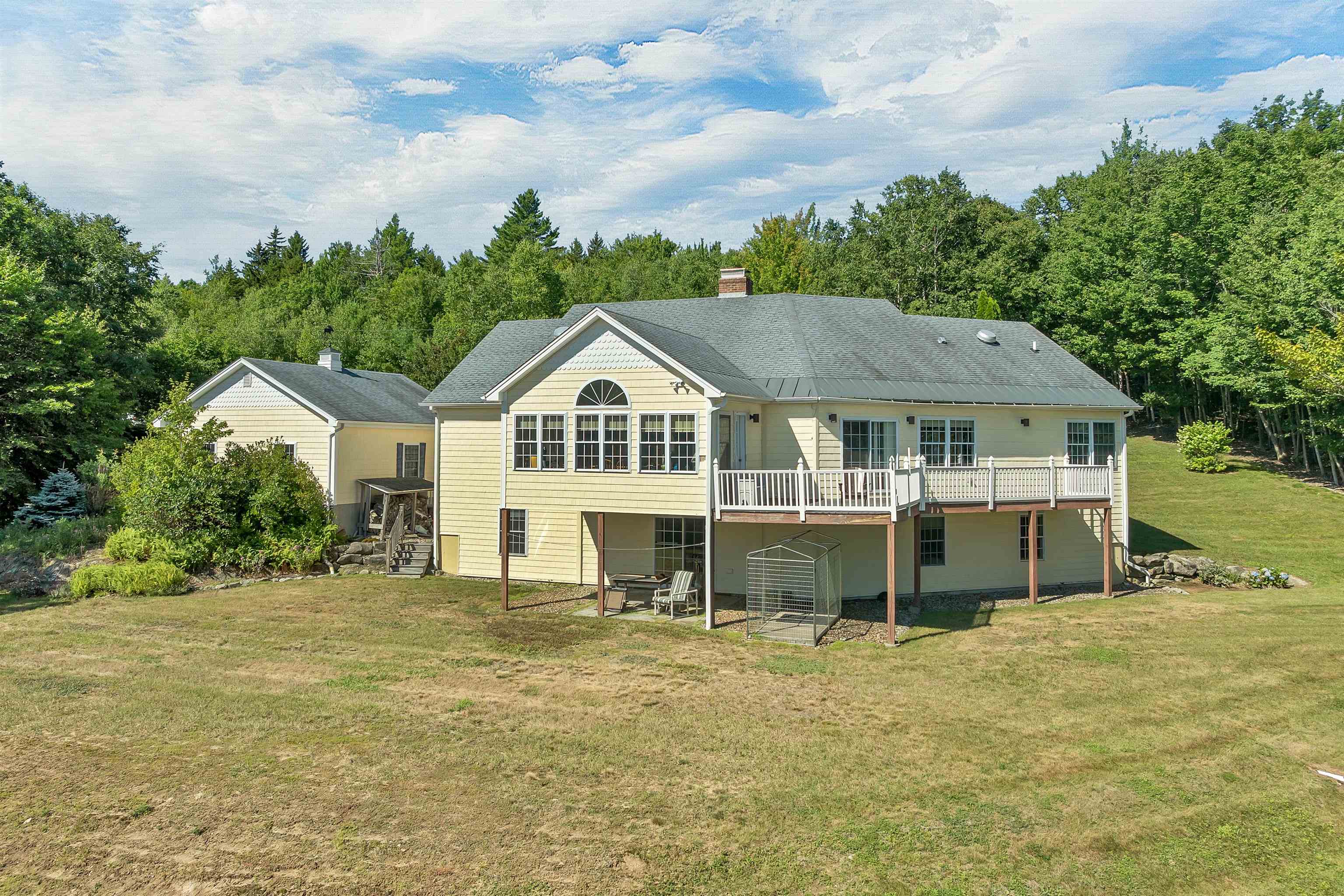 25 Upper Trask Mountain Rd, Wolfeboro, NH 03894