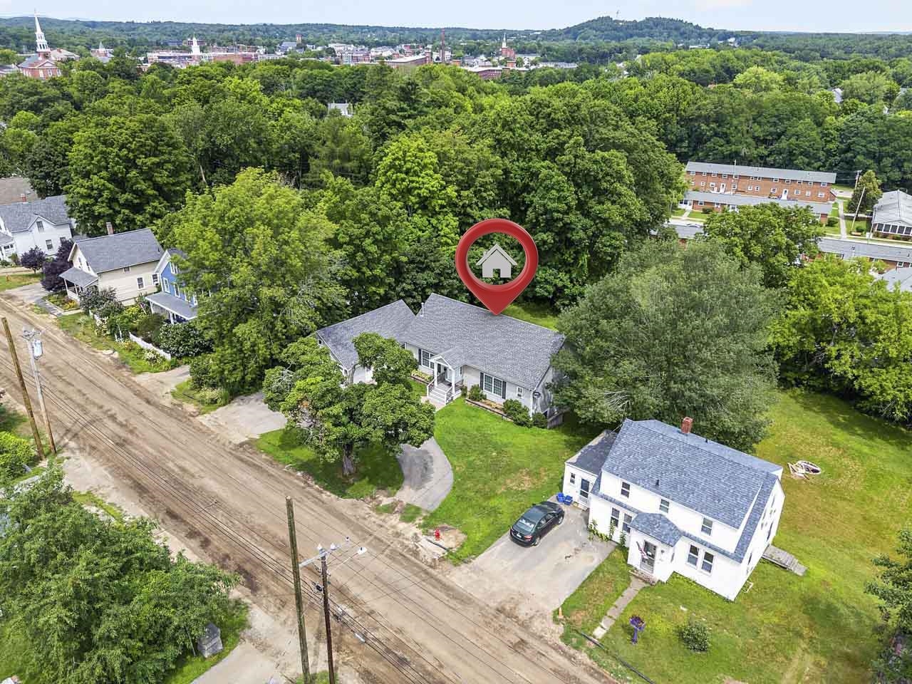86 Court St, Dover, NH 03820