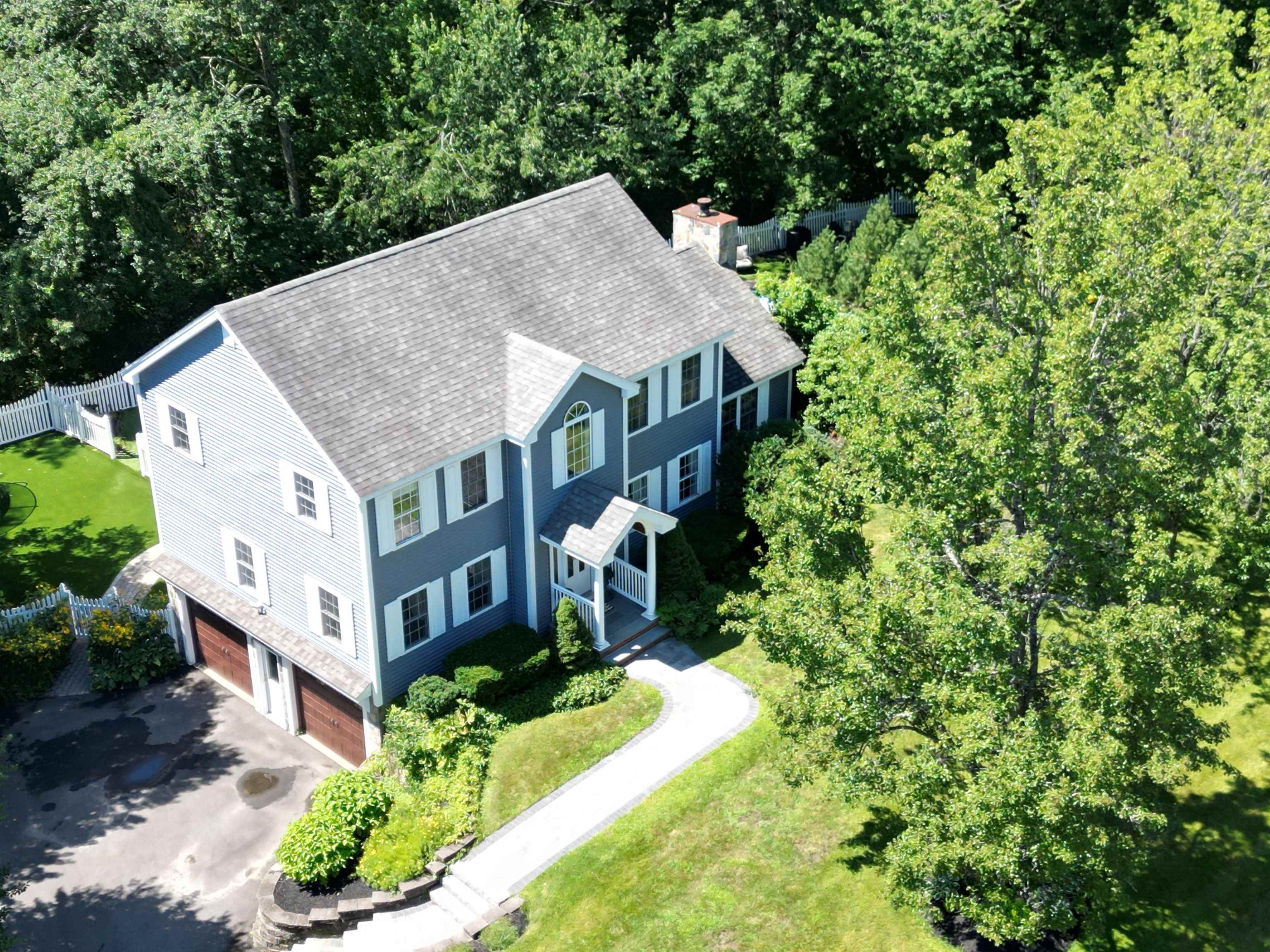 7 Harmony Dr, Londonderry, NH 03053