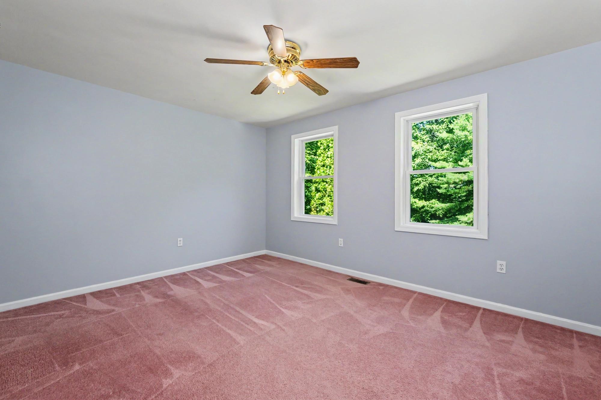 6 Mosher Dr, Brookline, NH 03033