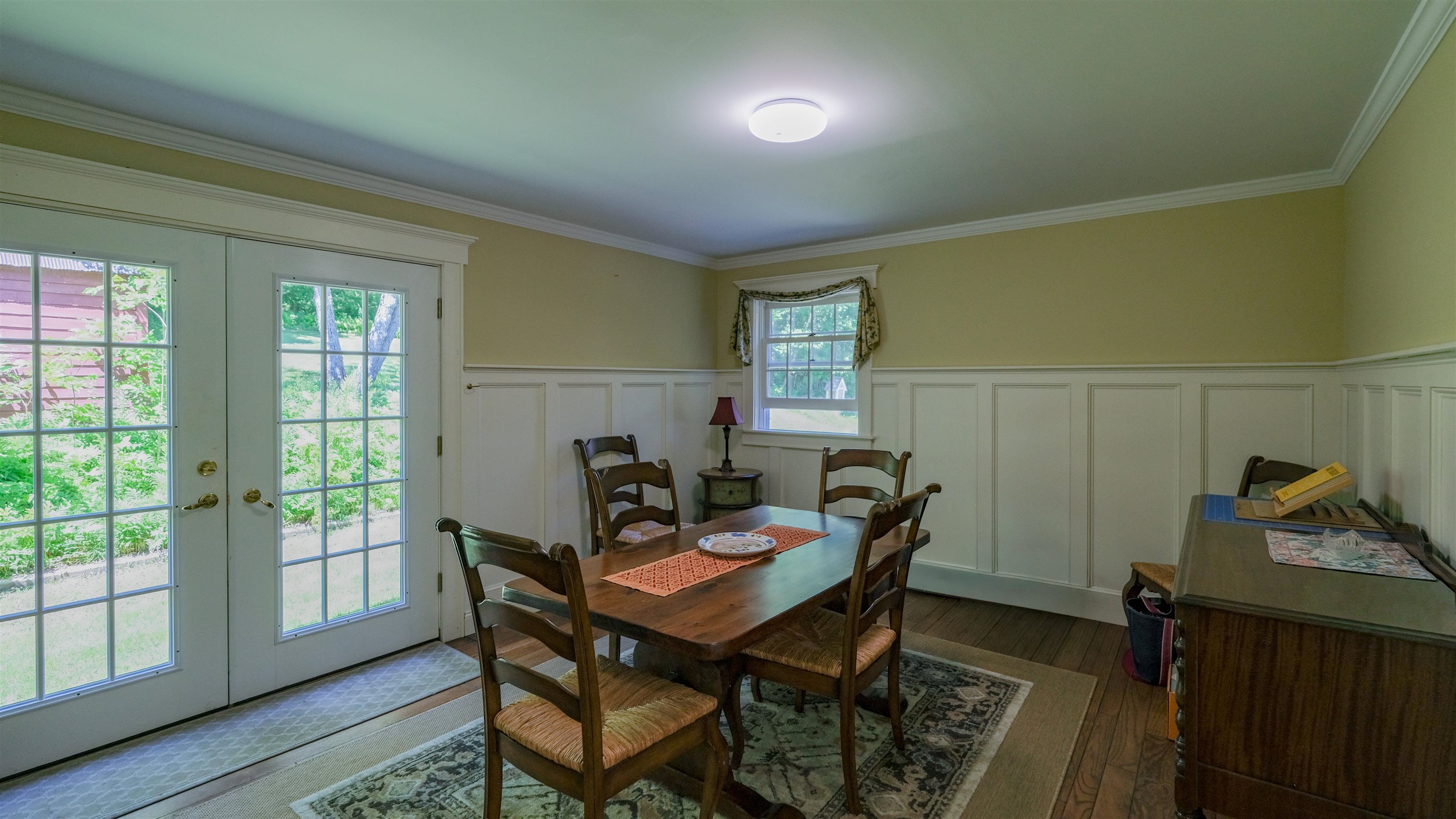 Dining Room 25930339