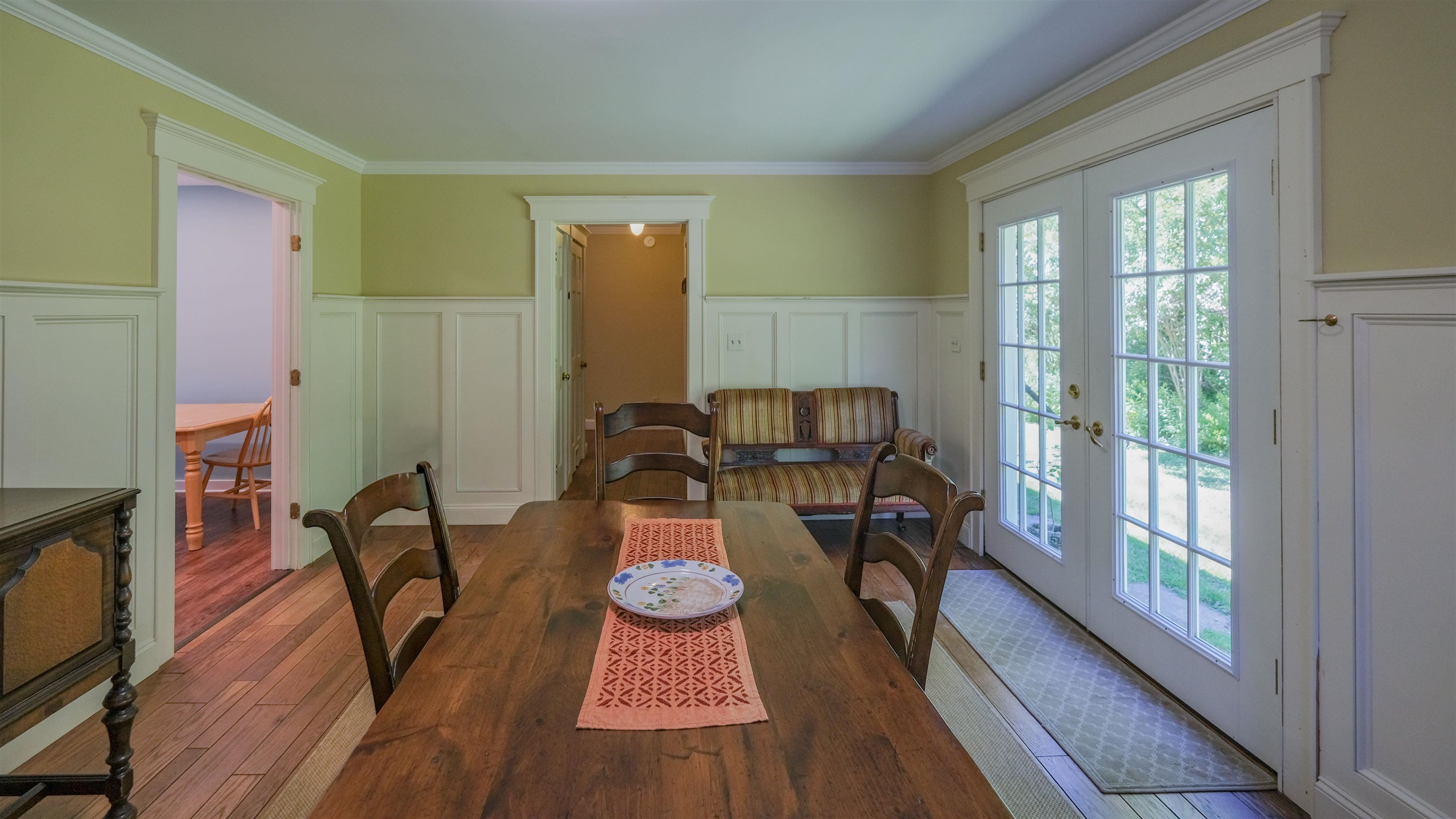 Dining Room 25930343