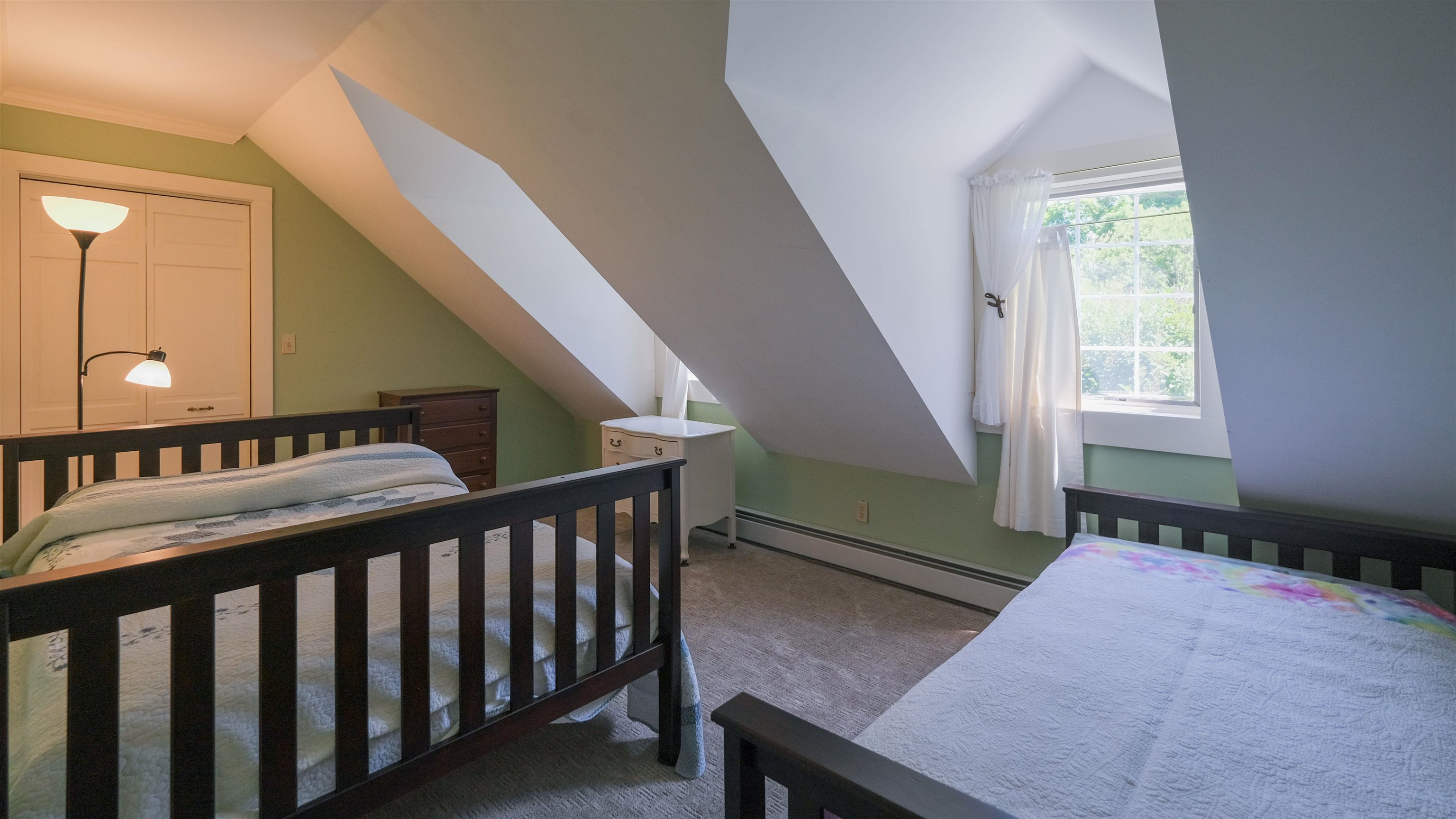 Bedroom #1 25930399