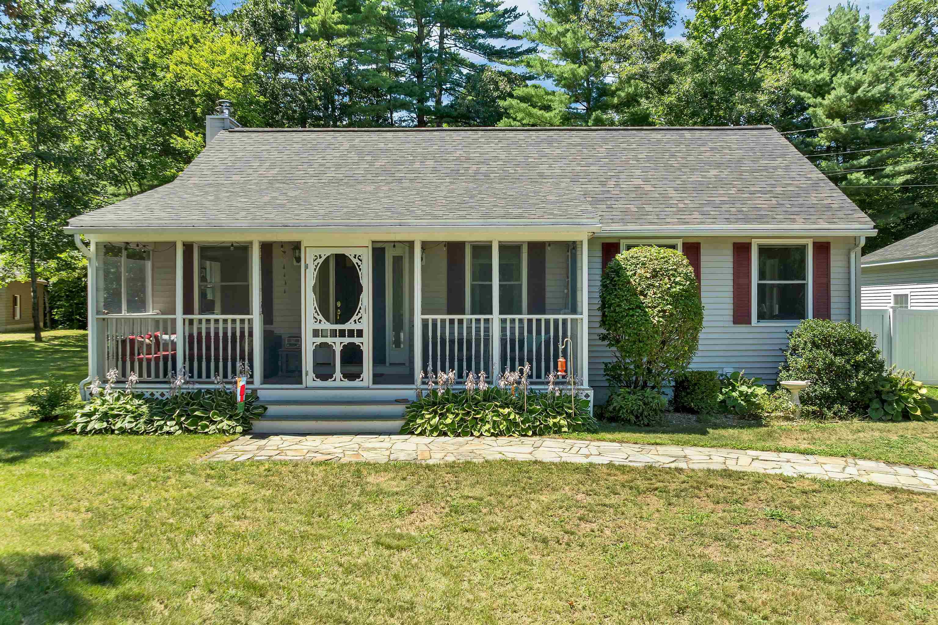 6 Putney Ave, Concord, NH 03301