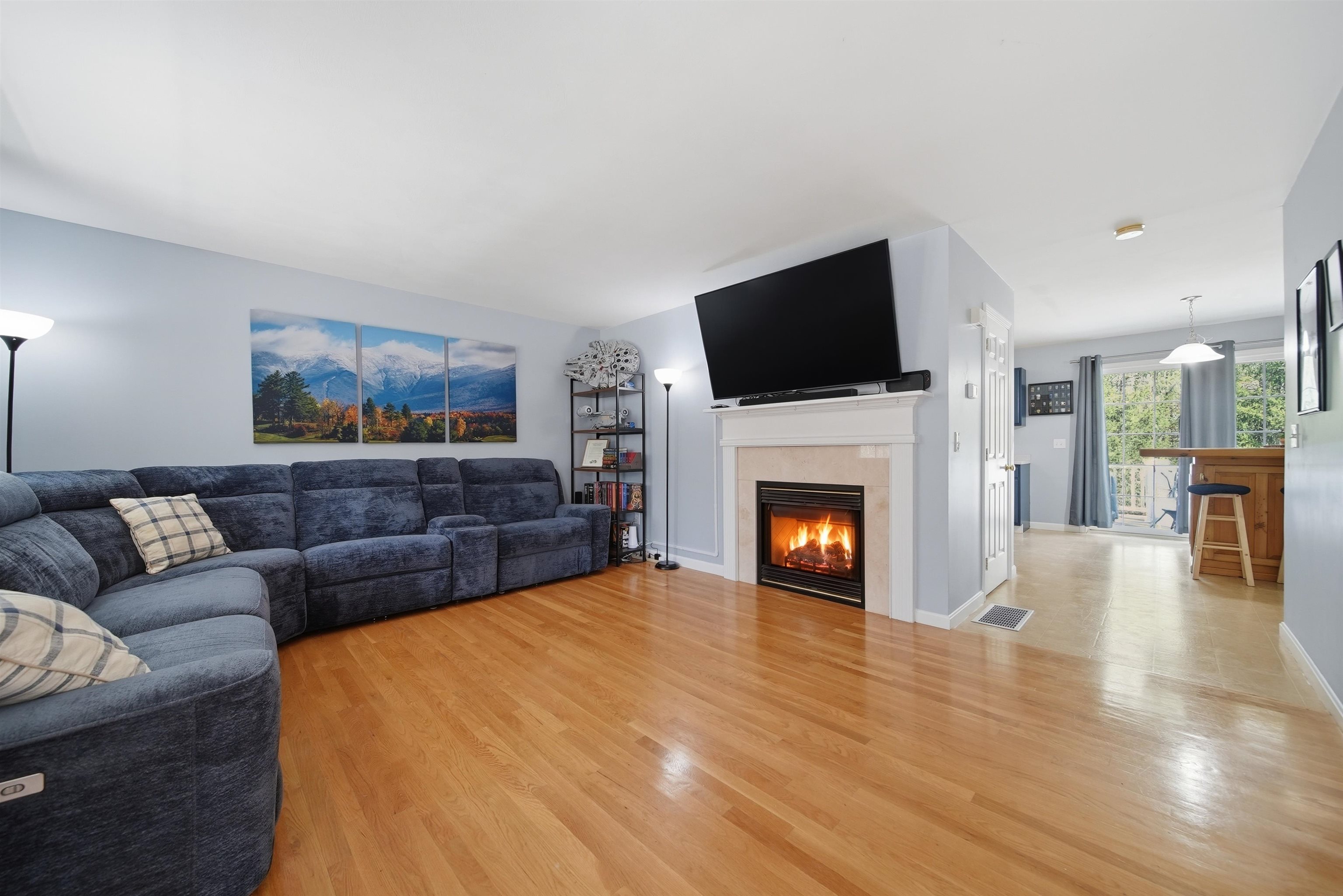 21 Mulberry Lane, Amherst, NH photo 3