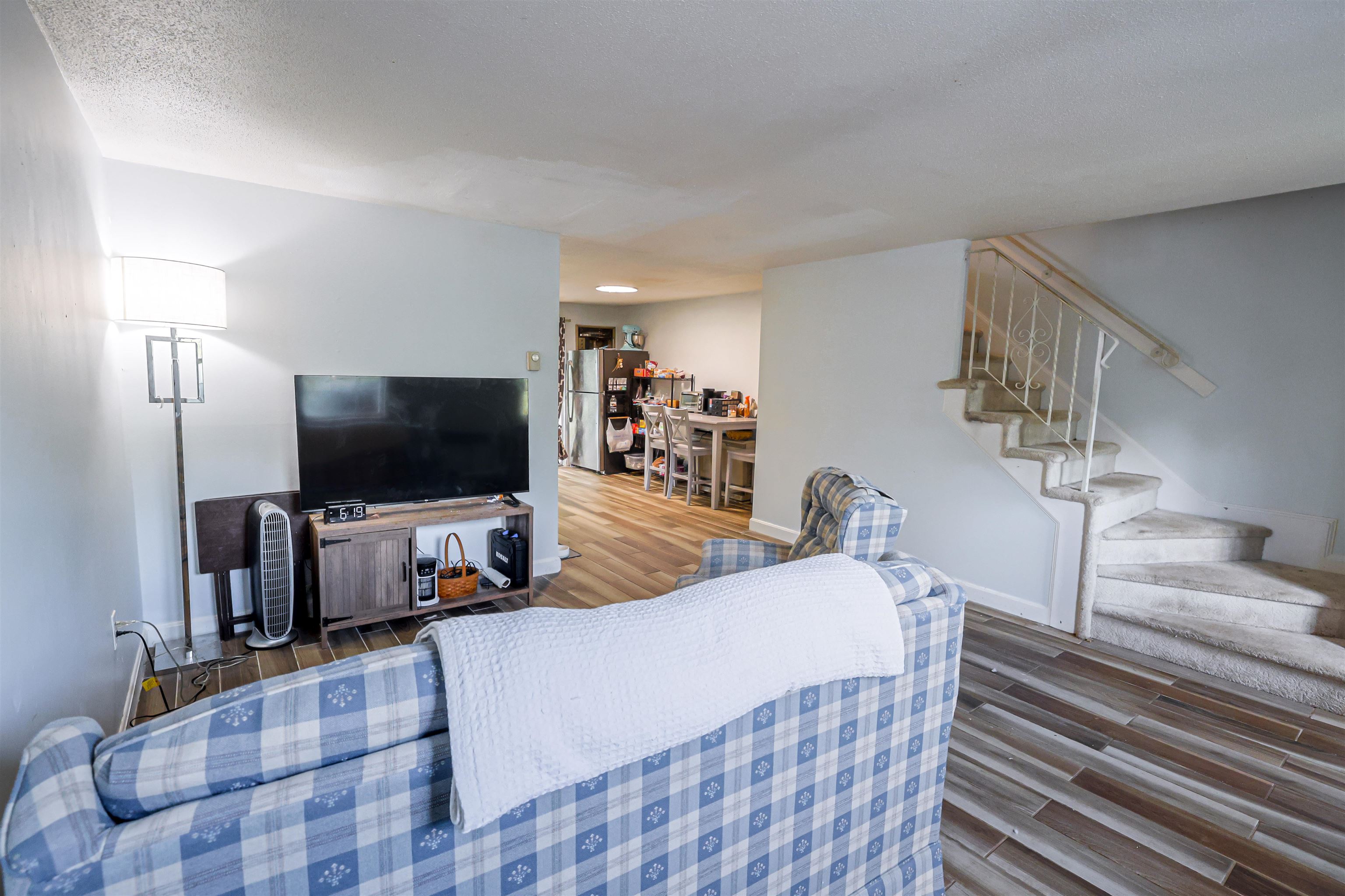 7 Fieldstone Drive, Londonderry, NH photo 4