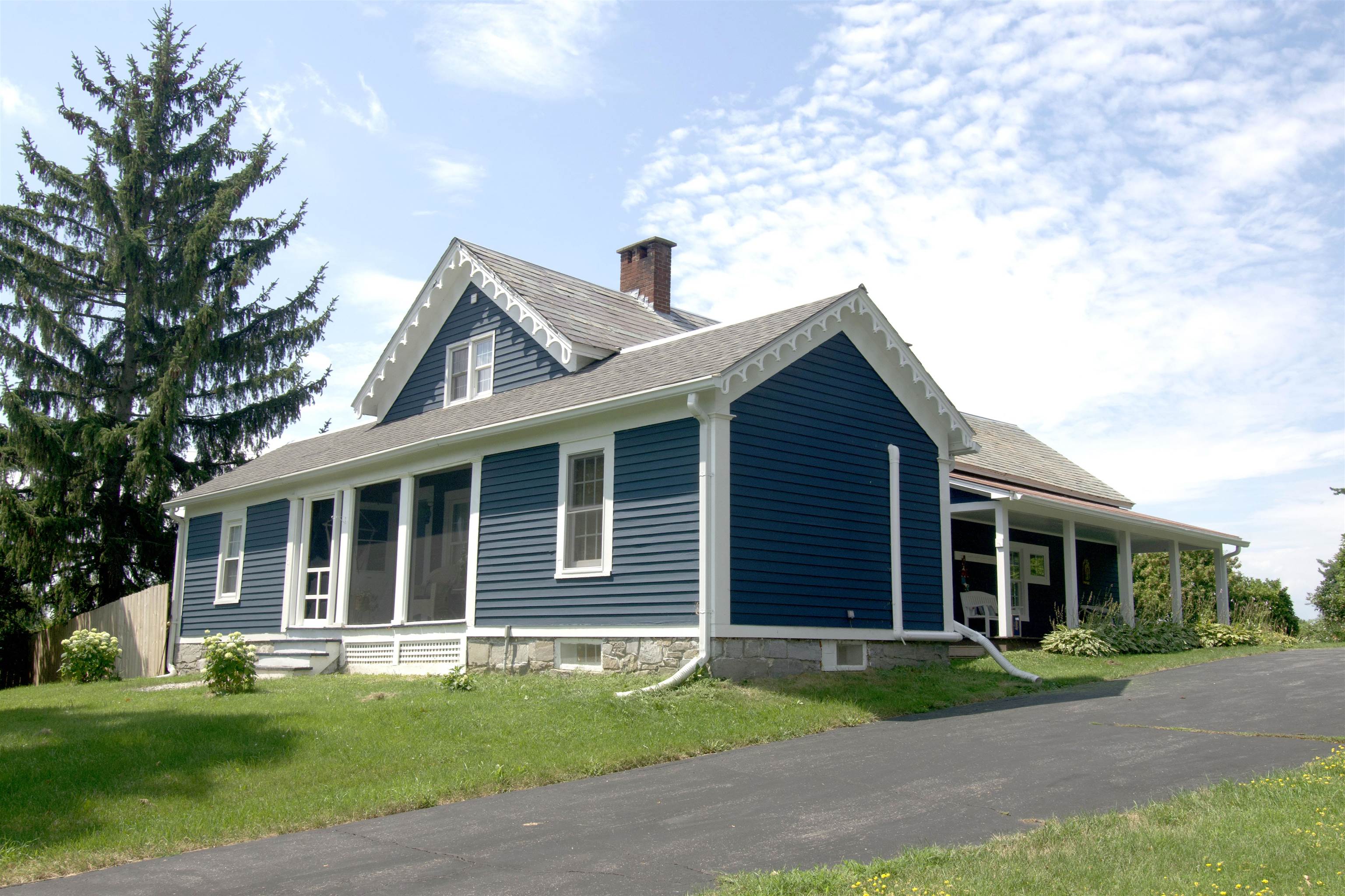 Photo 2 of Single family home for sale at 7718 Vt Route 22a Hwy, Vergennes, VT 05491 | MLS# 5103910 | Listing updated on 2026-09-16