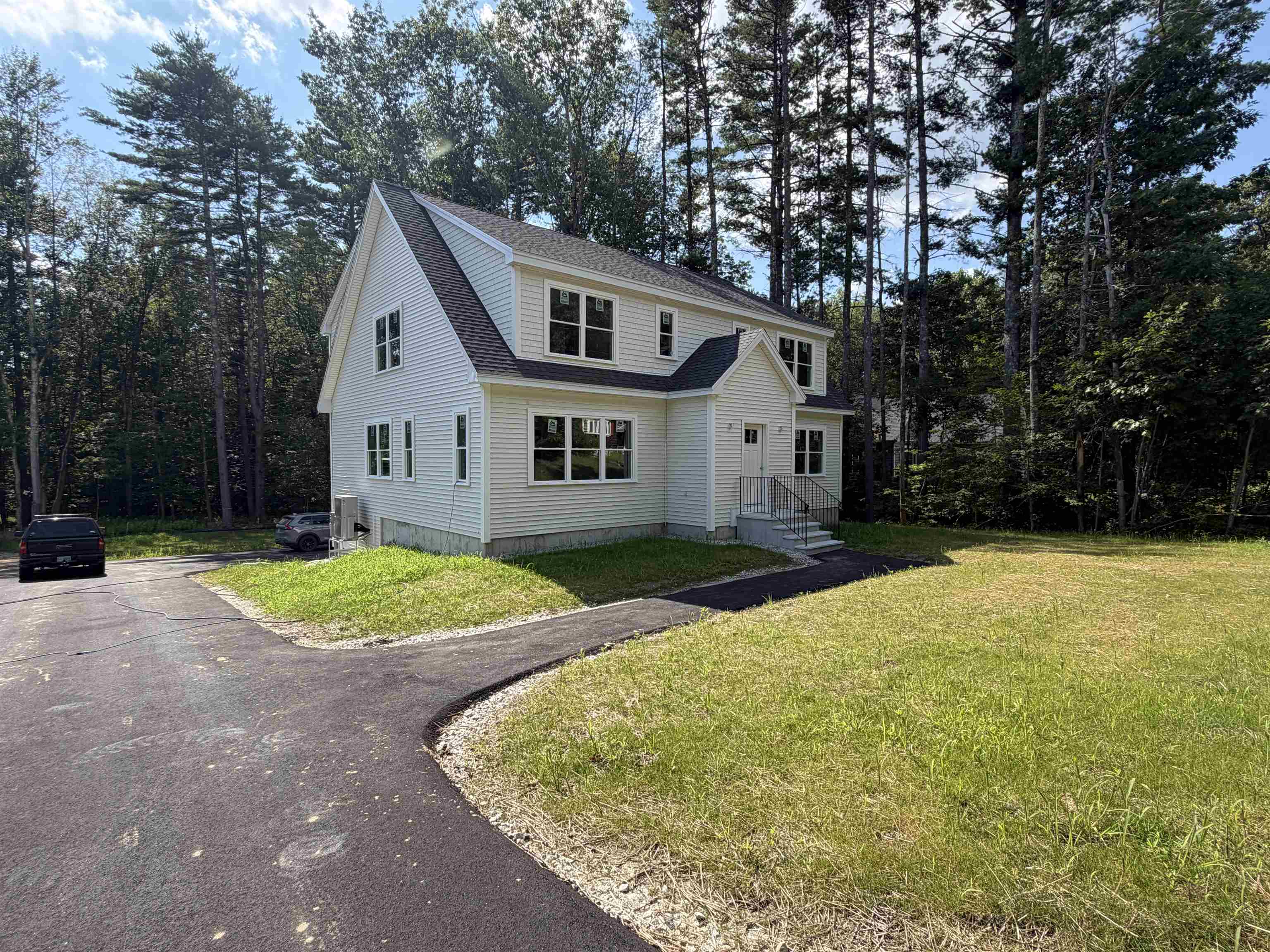 566 Sixth St #1, Dover, NH 03820
