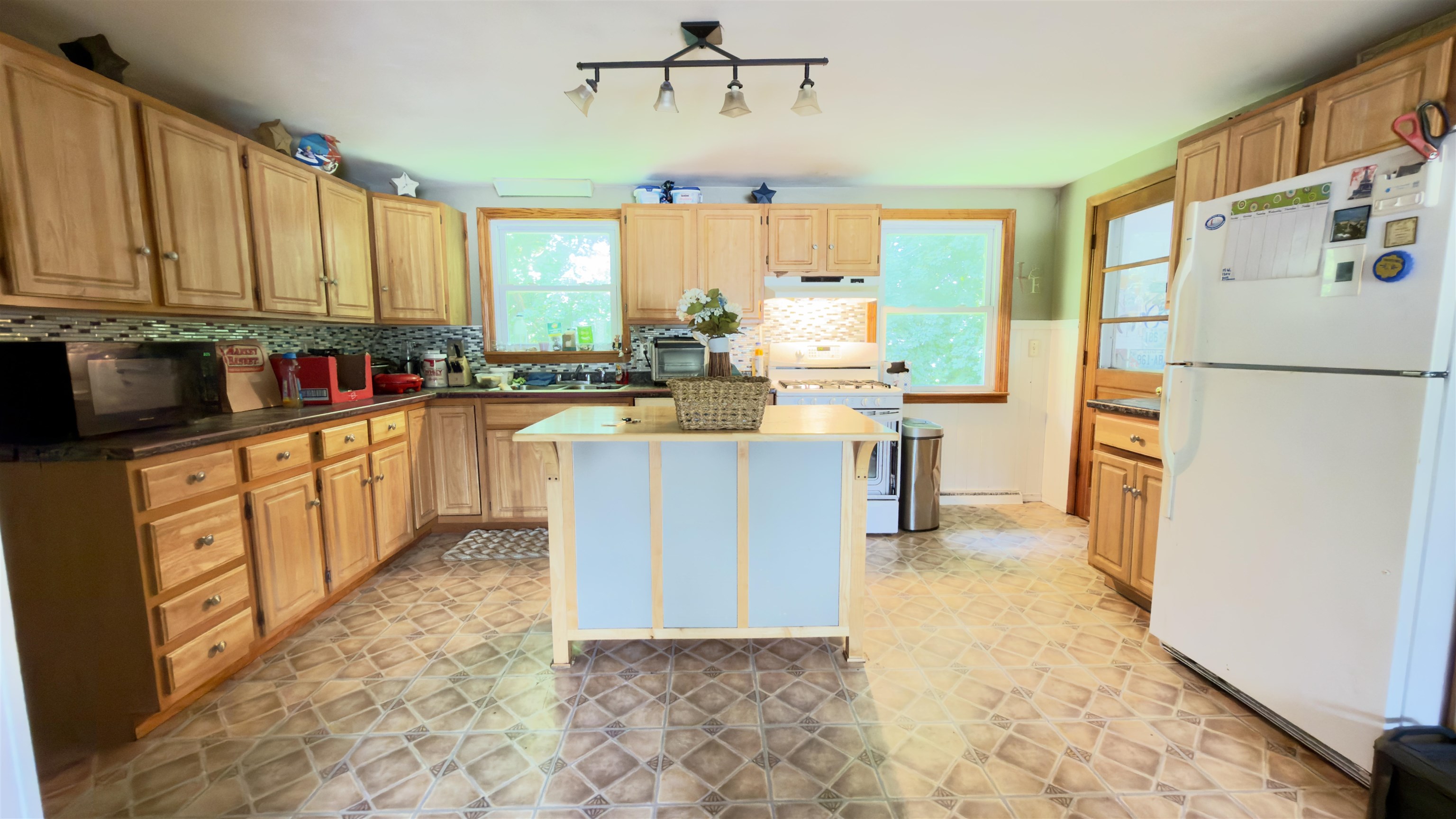 4th image of 16 Marie Ave, Nashua, NH 03063 | MLS# 5104021