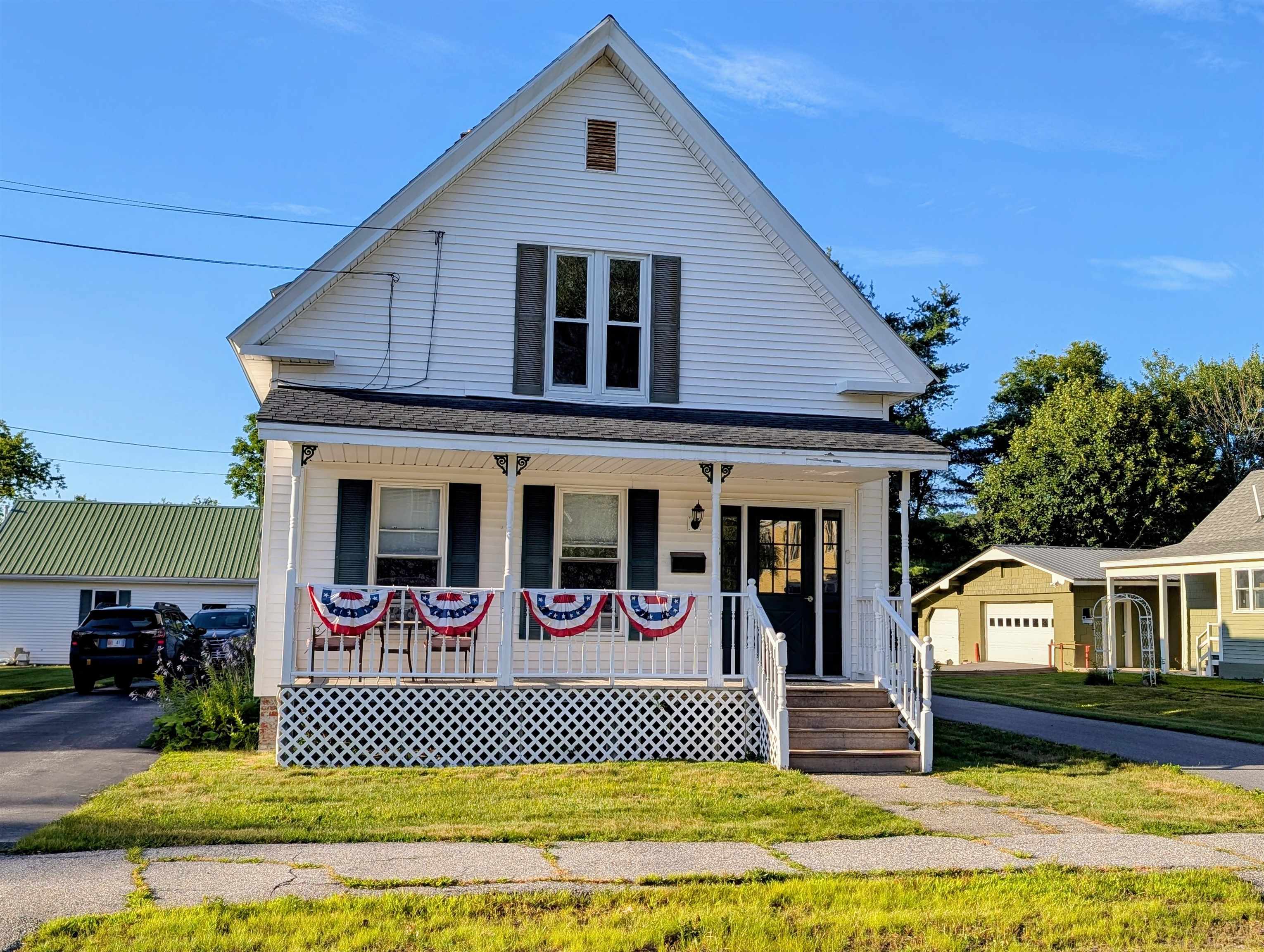 18 Pleasant Street, Lancaster, NH photo 2