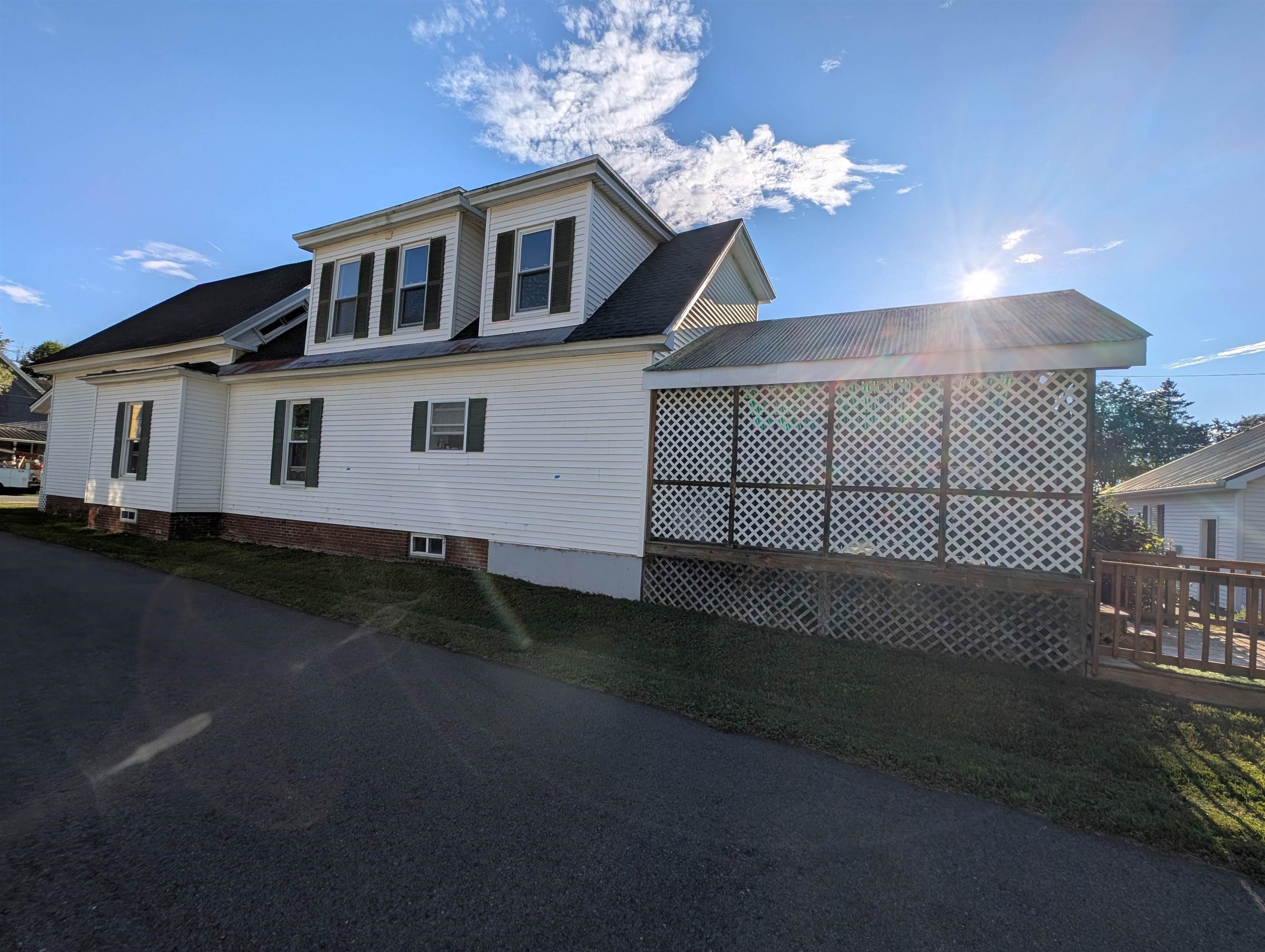 18 Pleasant Street, Lancaster, NH photo 5