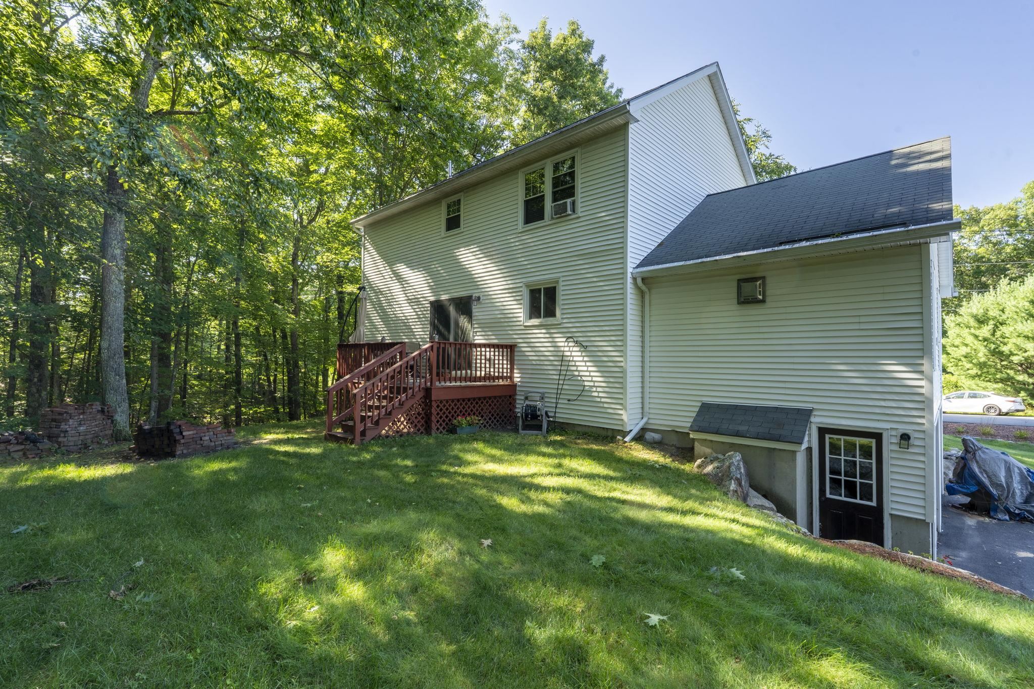 96 Lindsey Way, Goffstown, NH 03045