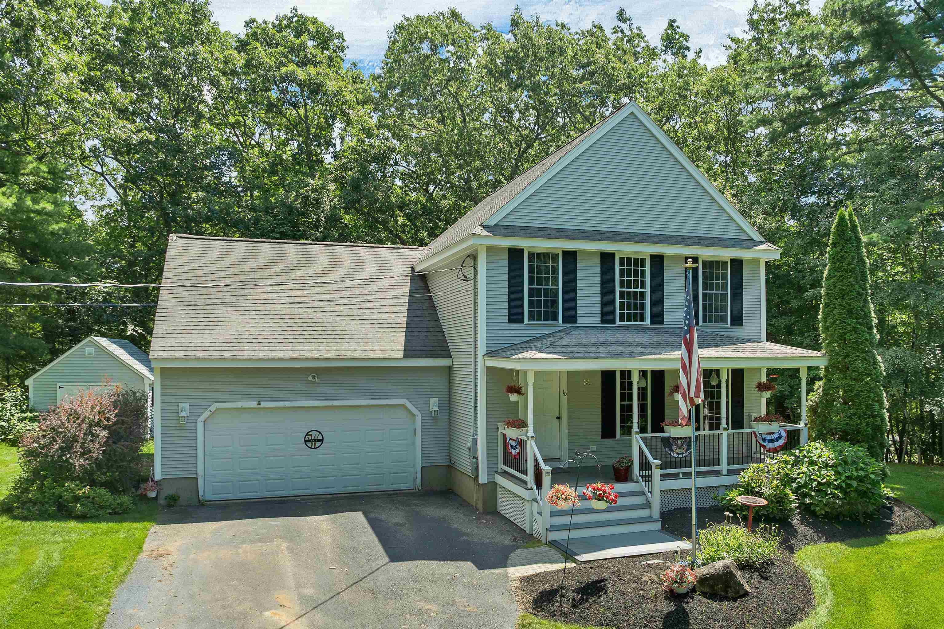 10 Beechwood Rd, Sandown, NH 03873