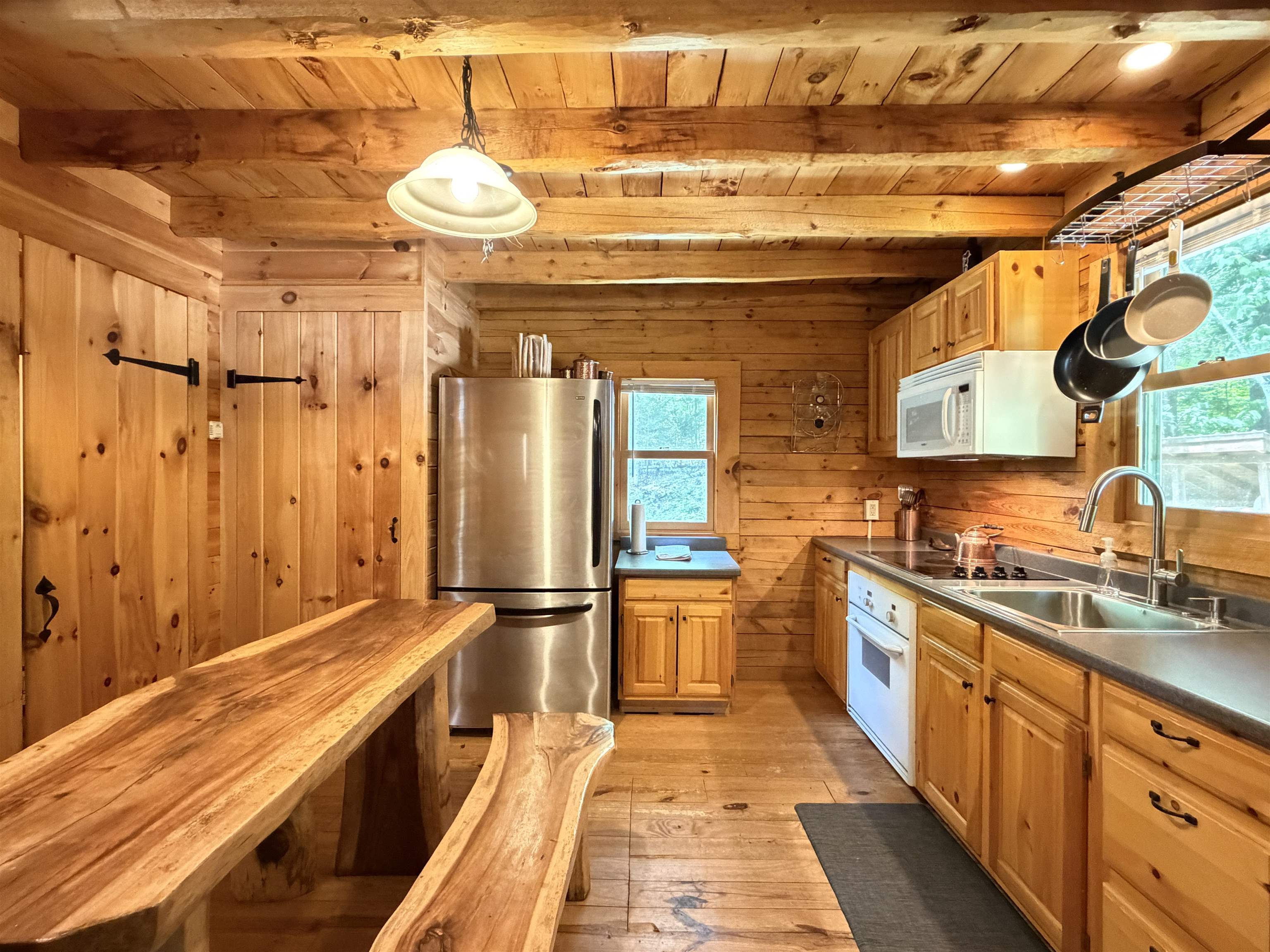 11 Beard Ln, Grafton, NH 03240