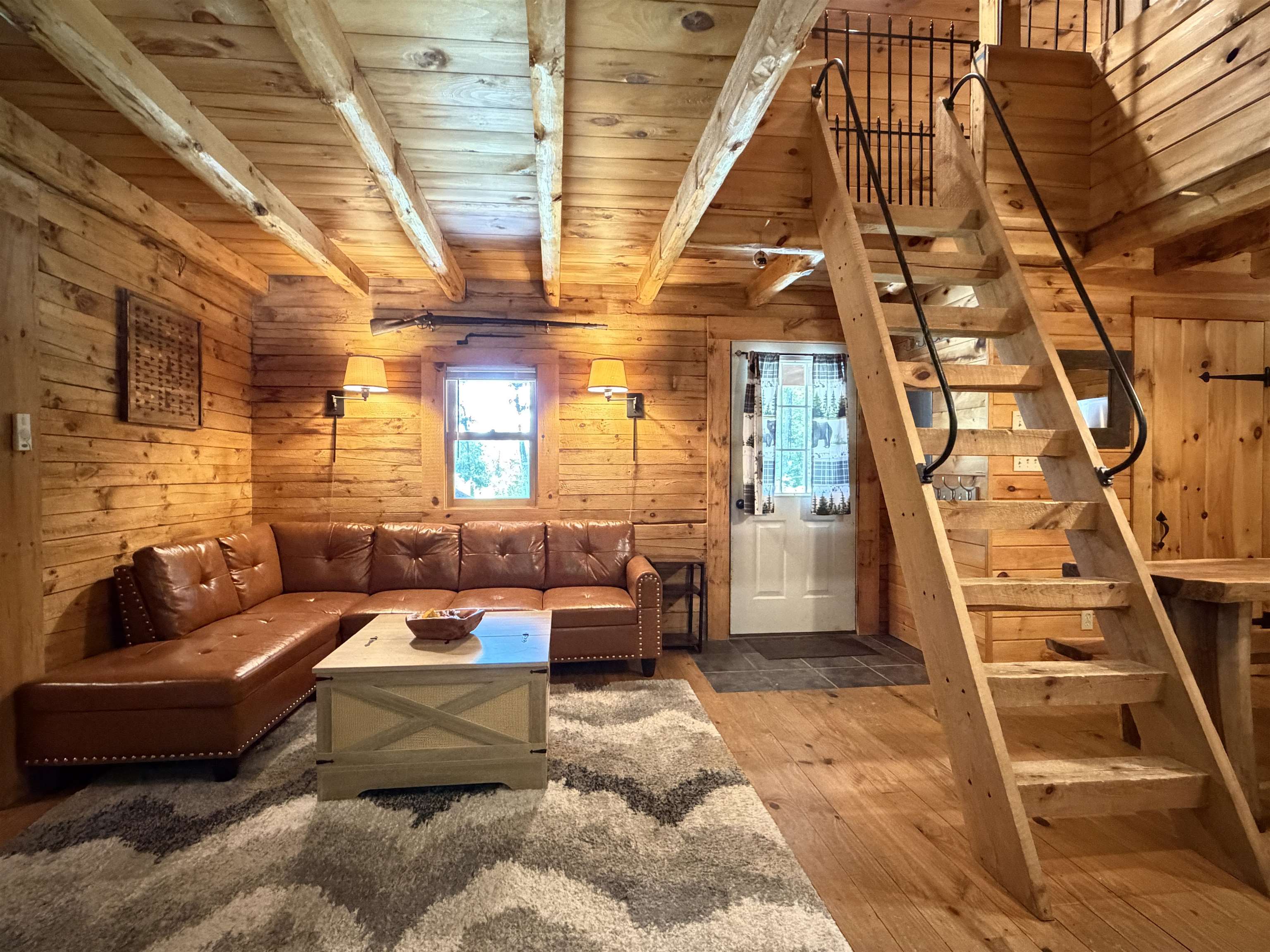 11 Beard Ln, Grafton, NH 03240