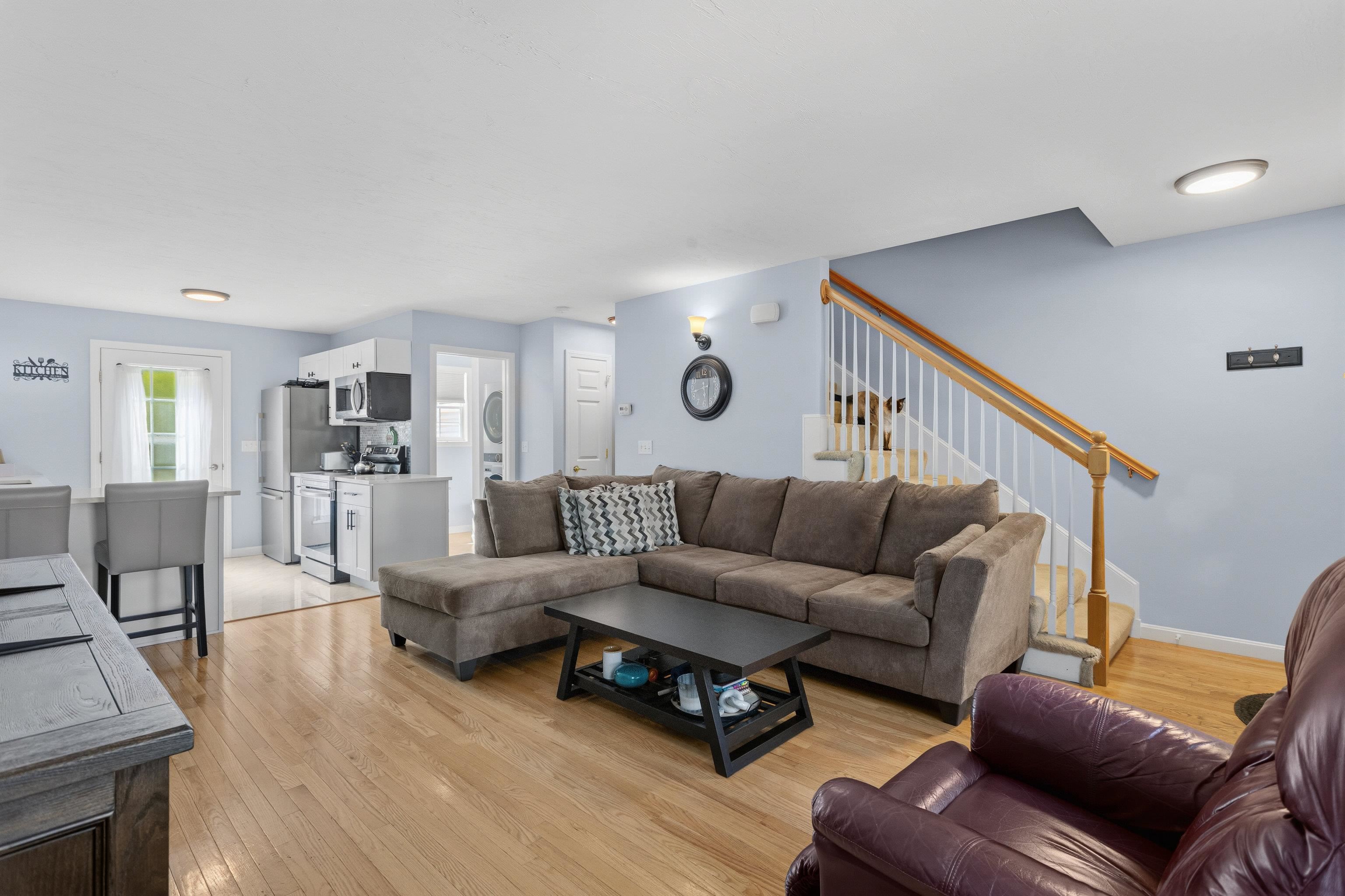 61 Dicandra Dr, Bow, NH 03304