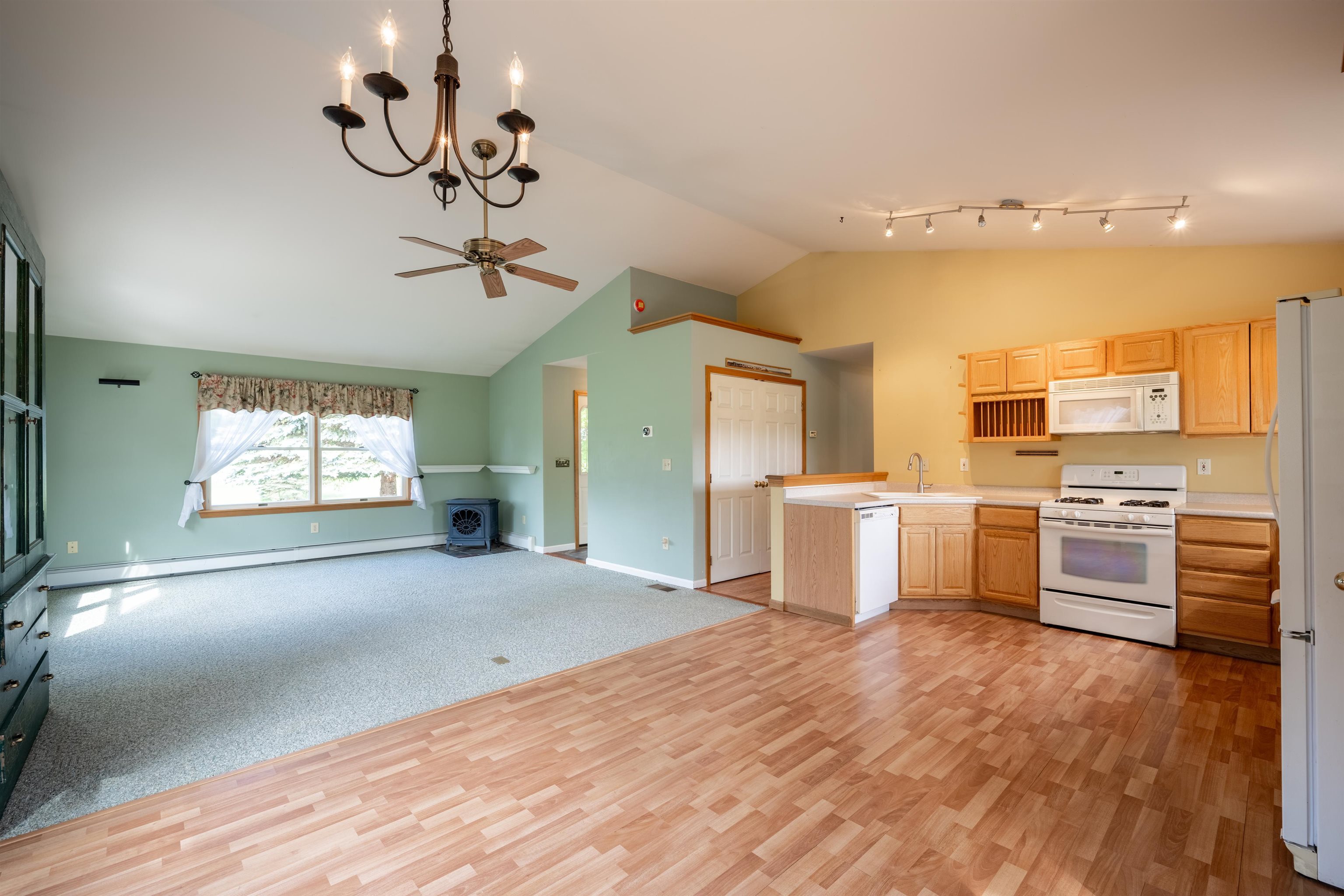 3rd image of 13 Sunset Dr, Brandon, VT 05753 | MLS# 5104125
