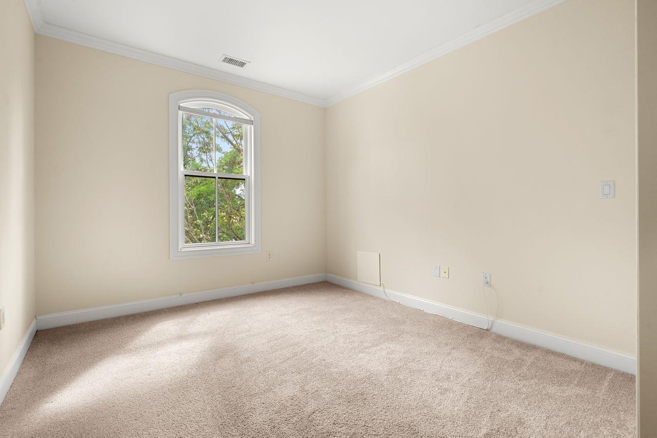 52 Main St #306, Nashua, NH 03064