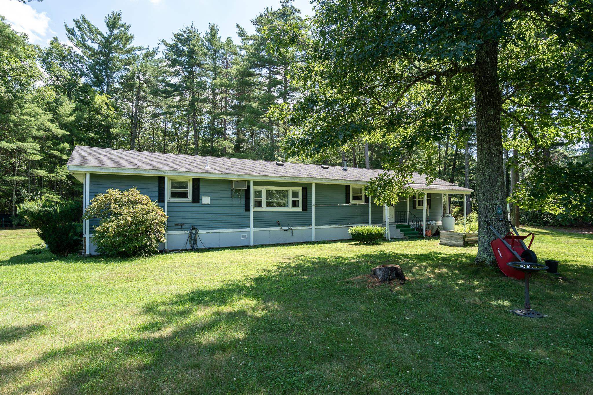 8 Norris Ct, Epping, NH 03042