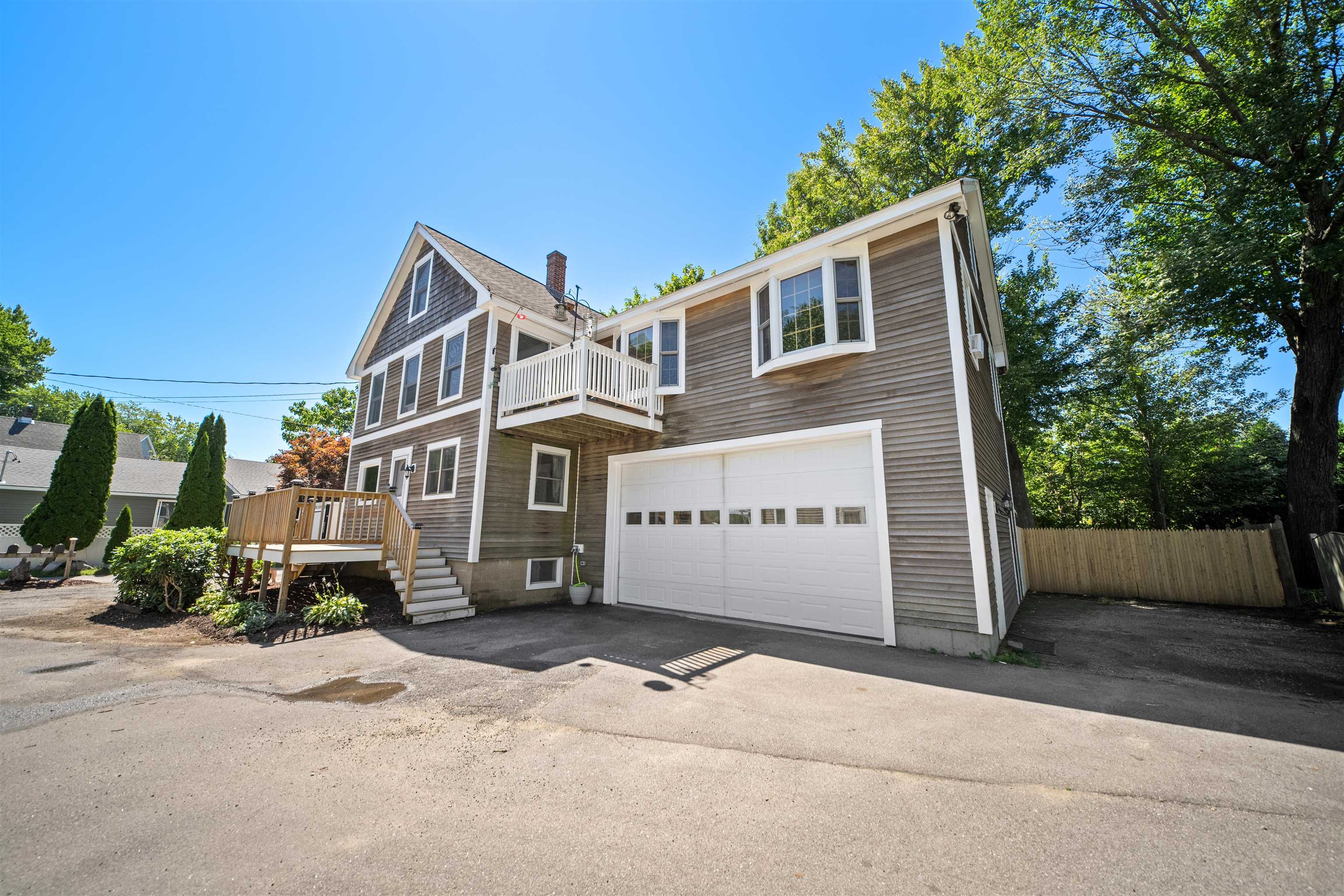 24 Wentworth Ter, Dover, NH 03820