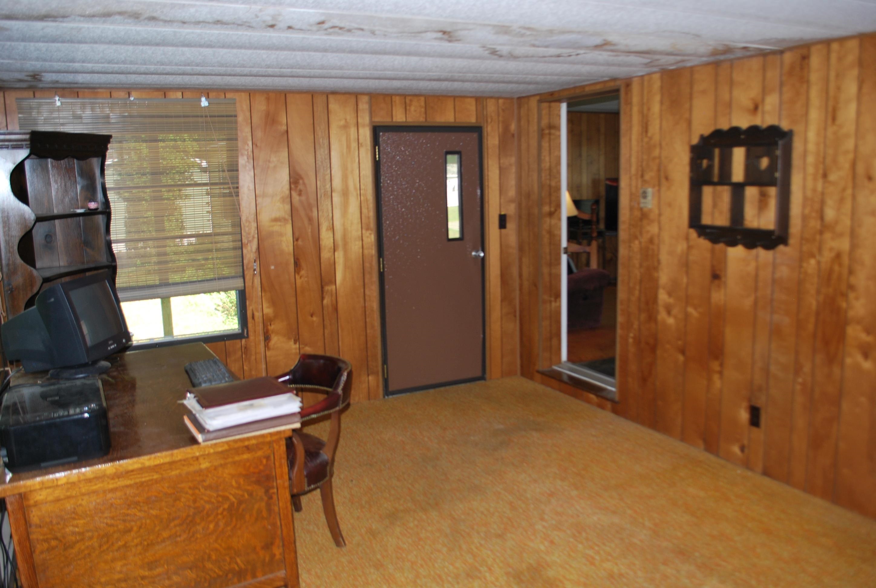 45 Hemlock Dr, Tuftonboro, NH 03816