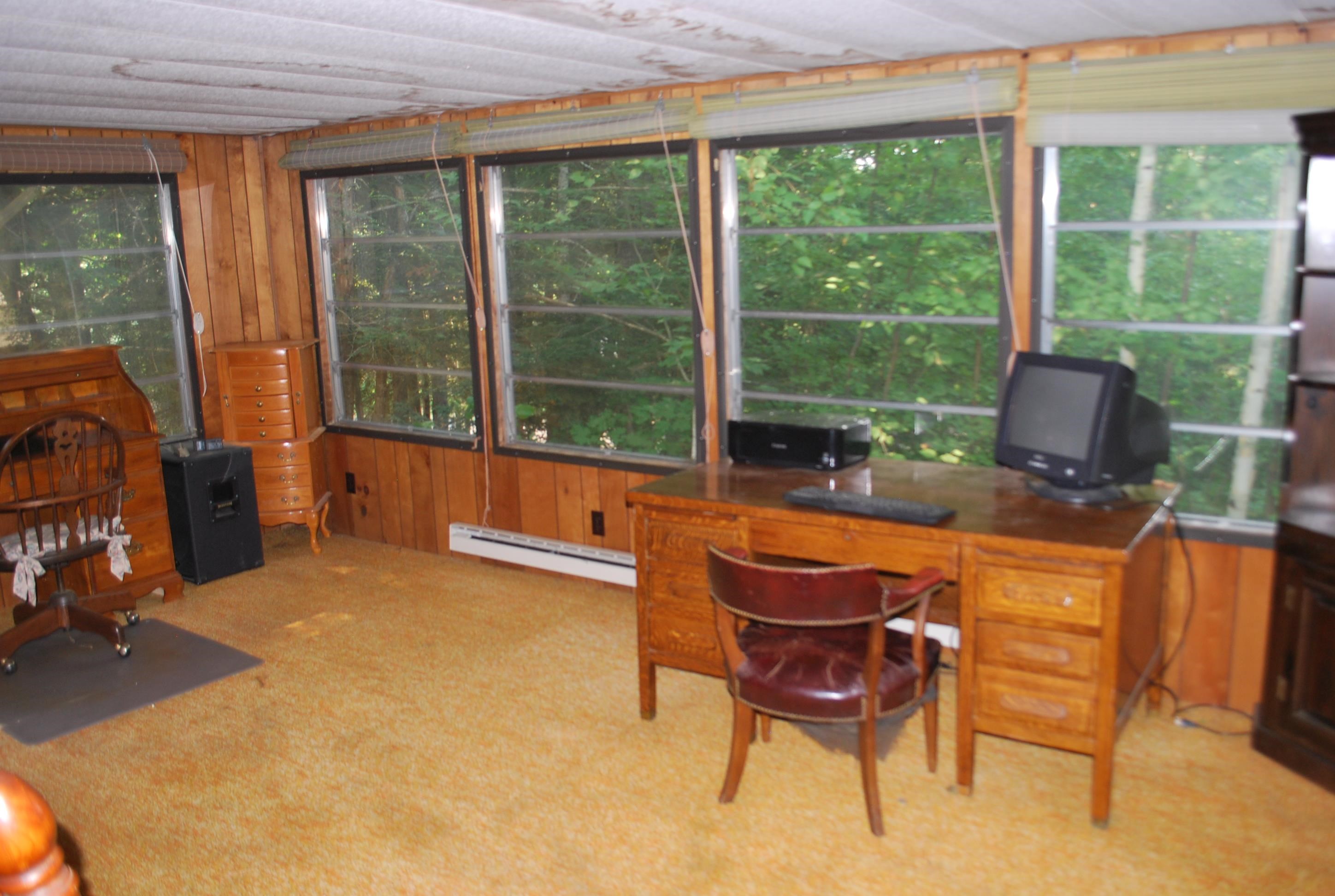 45 Hemlock Dr, Tuftonboro, NH 03816