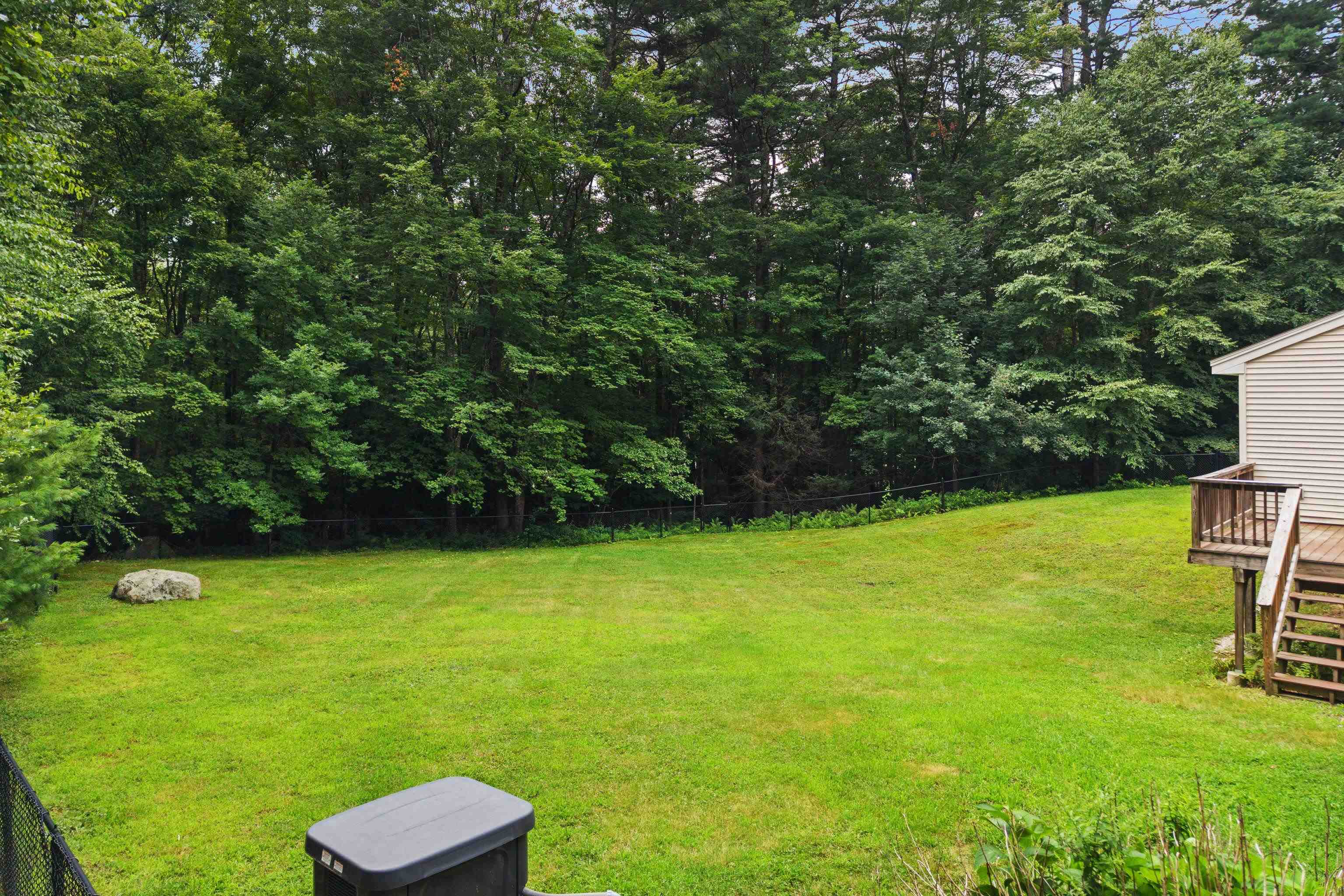 34 Old Milford Rd, Amherst, NH 03031
