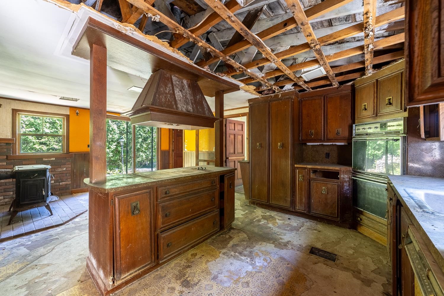 33 West Shore Rd, Bristol, NH 03222