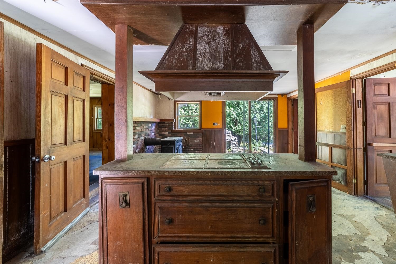 33 West Shore Rd, Bristol, NH 03222