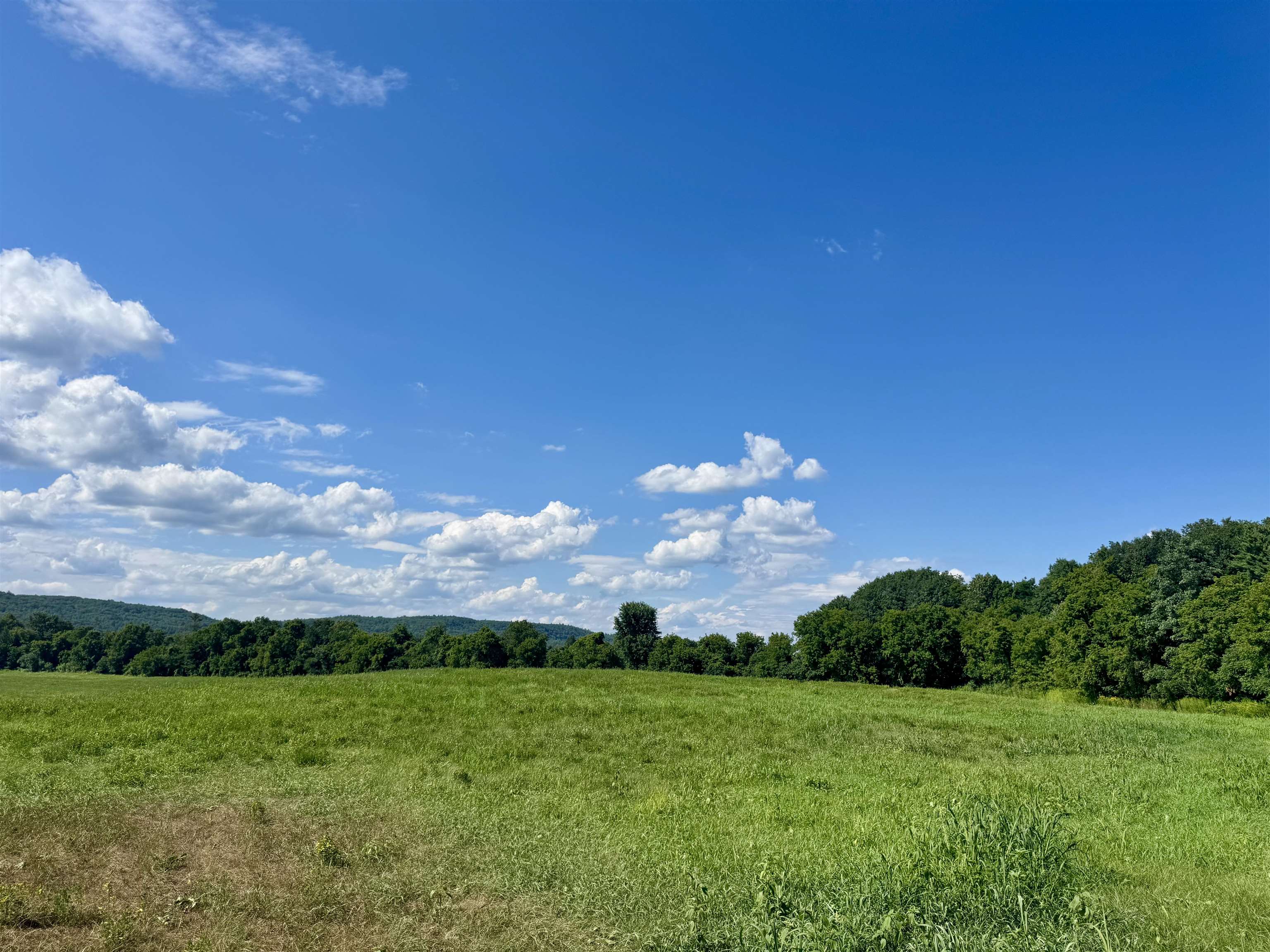 Slight Hill Rd, Haverhill, NH 03765