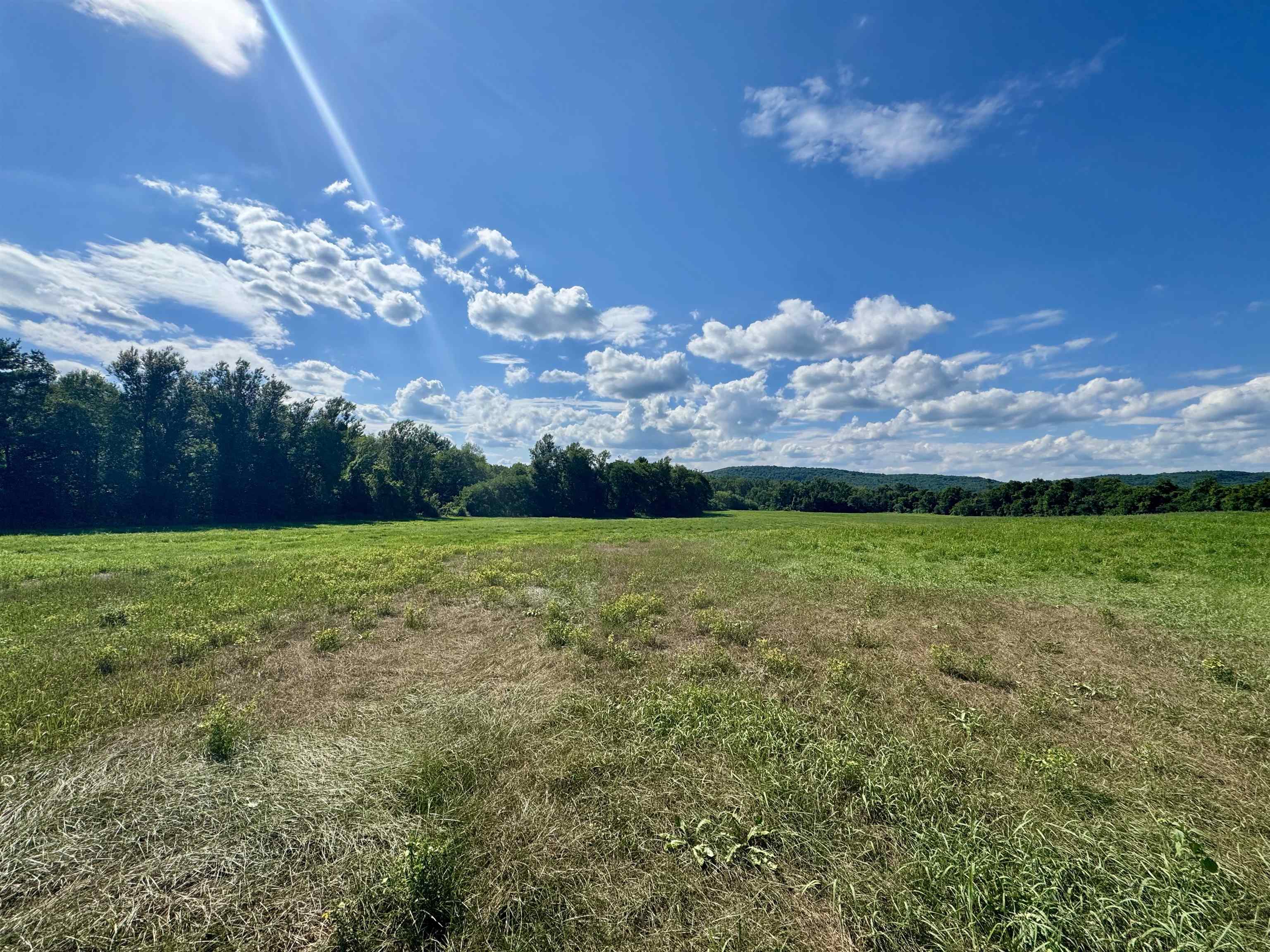 Slight Hill Rd, Haverhill, NH 03765