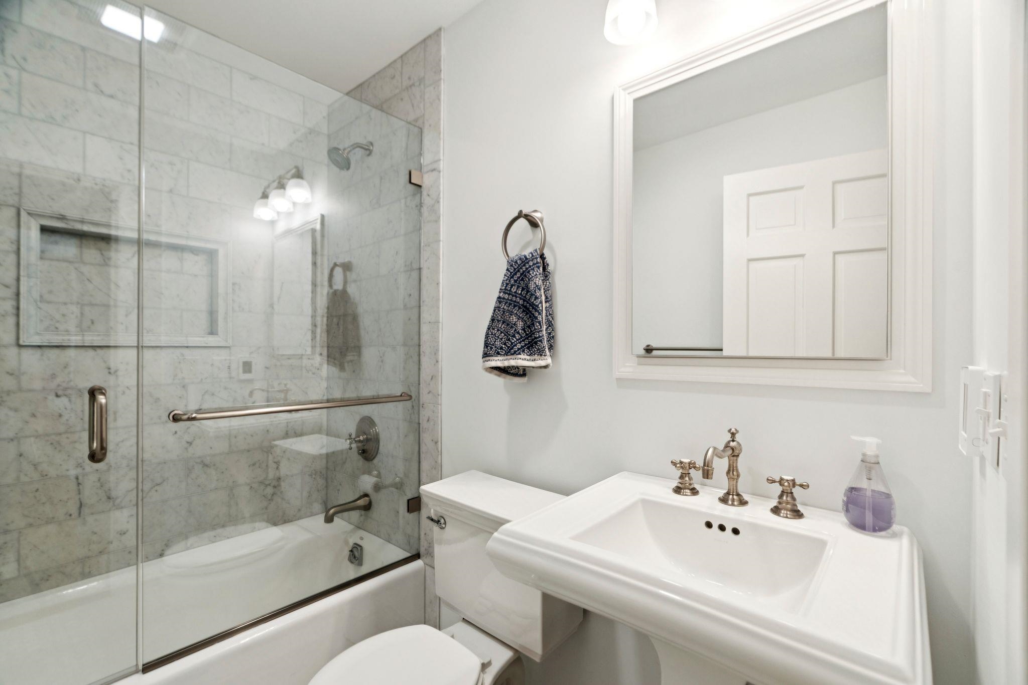  25949723