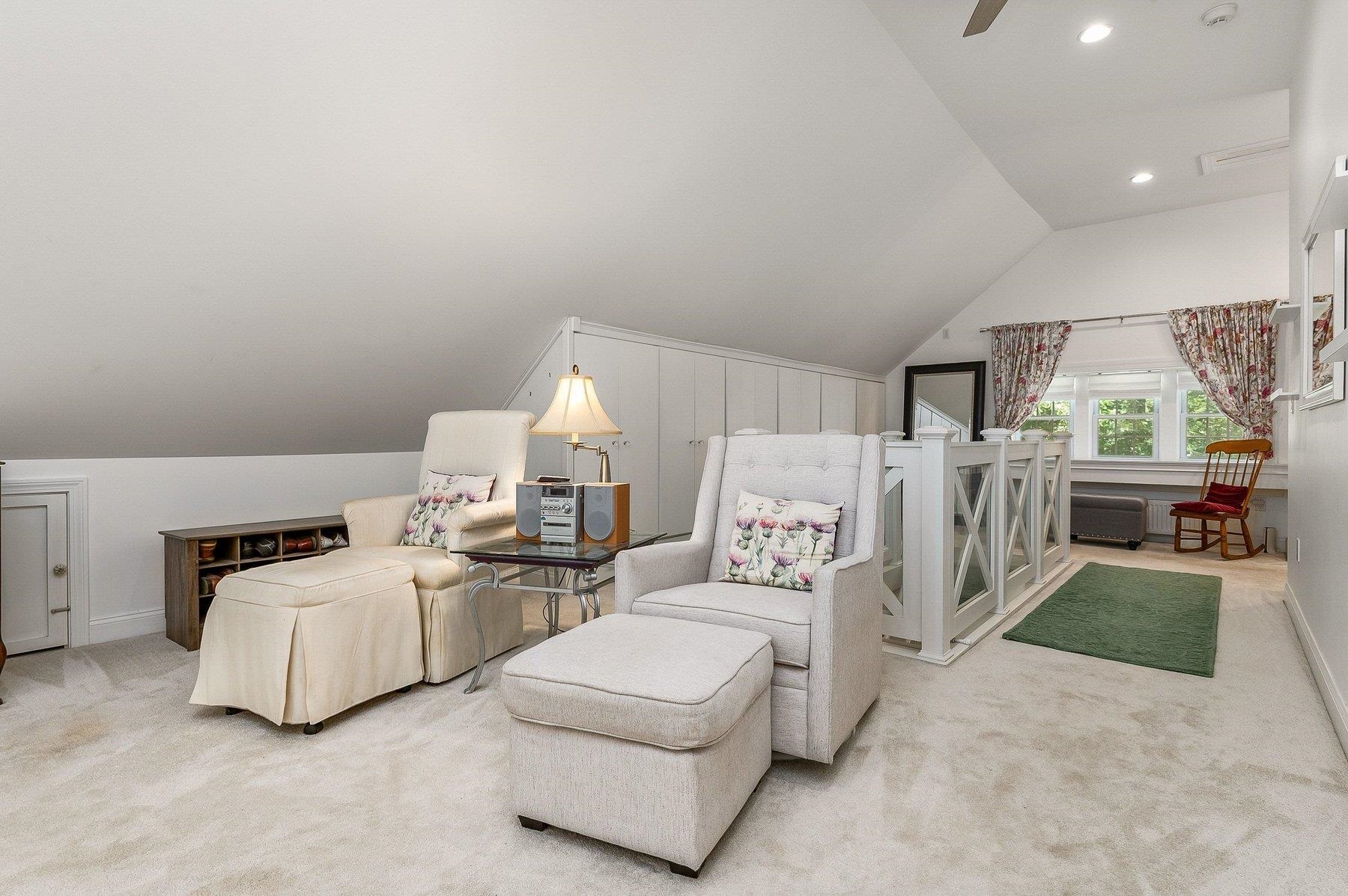 26 Mast Rd, Lee, NH 03861