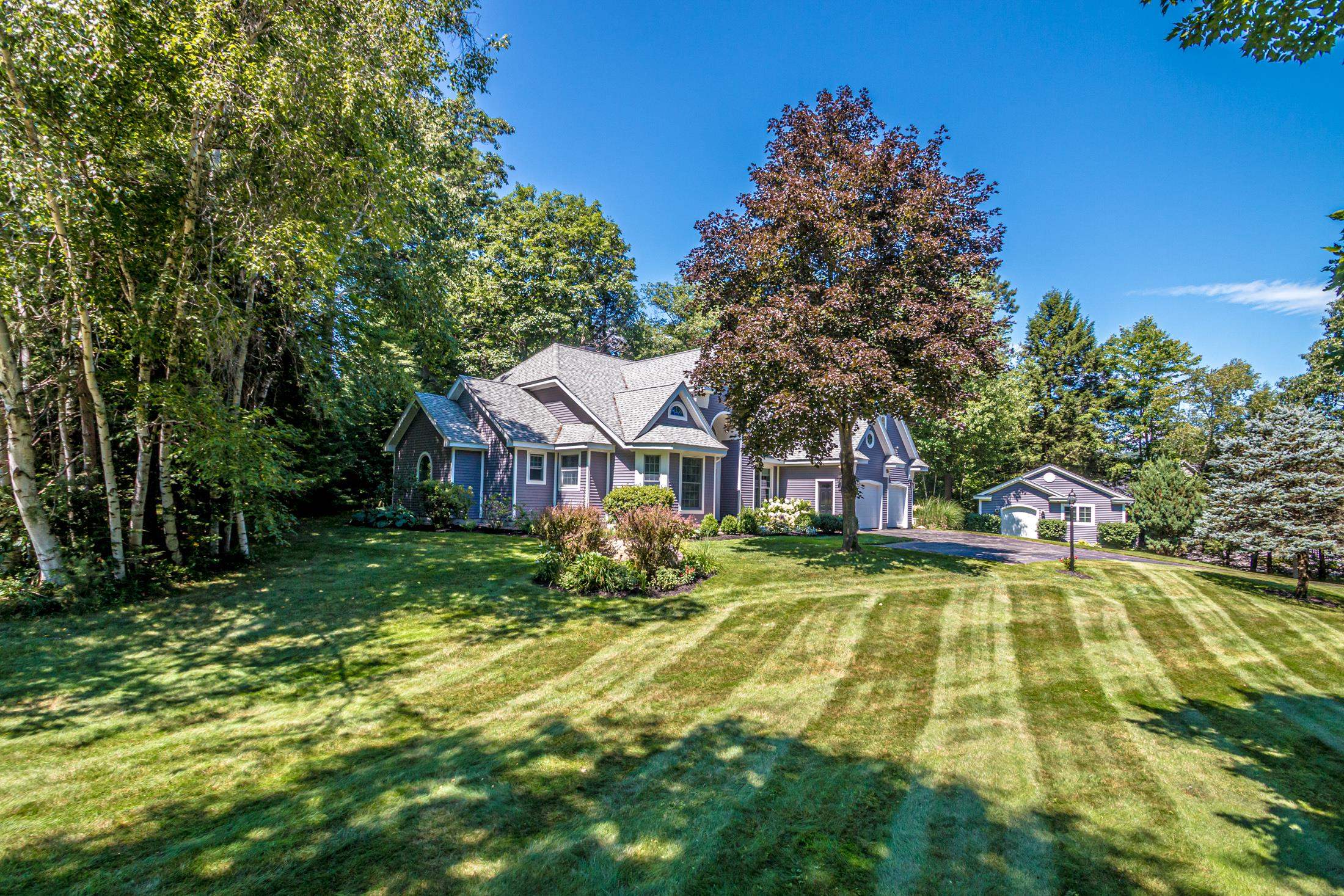 55 Carleton Way, Hales Location, NH 03860