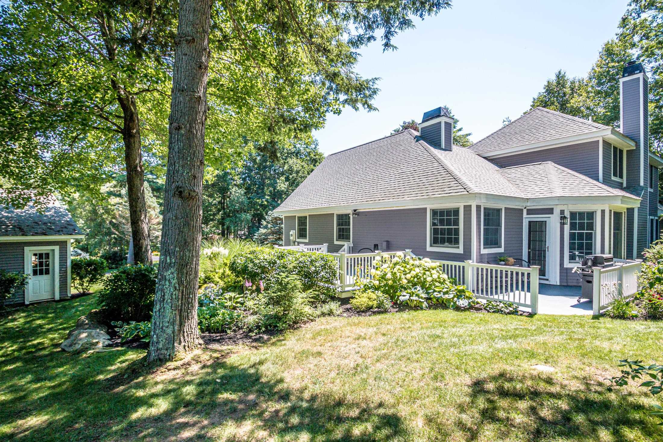 55 Carleton Way, Hales Location, NH photo 4