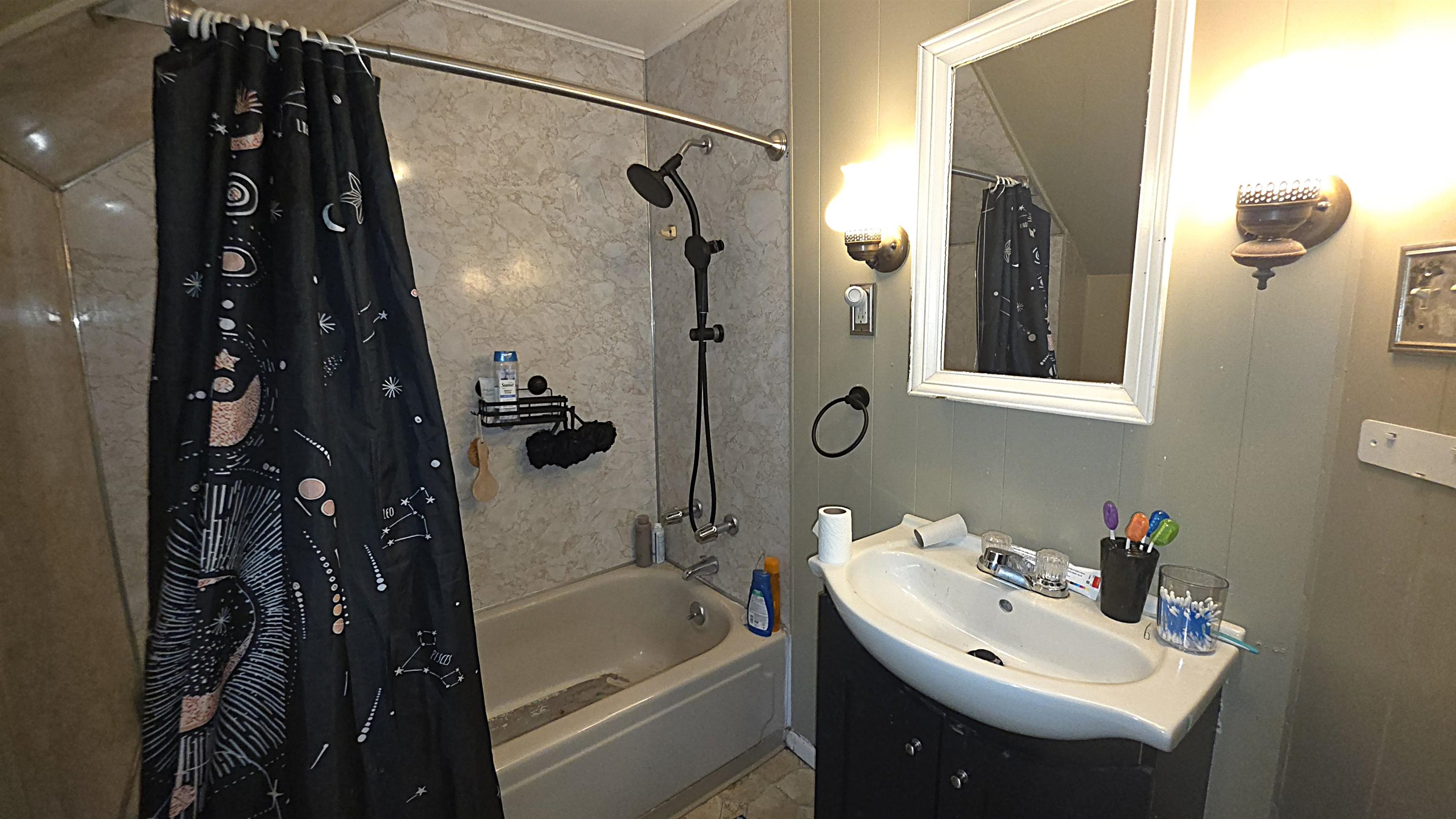 114 Jolbert St, Berlin, NH 03570