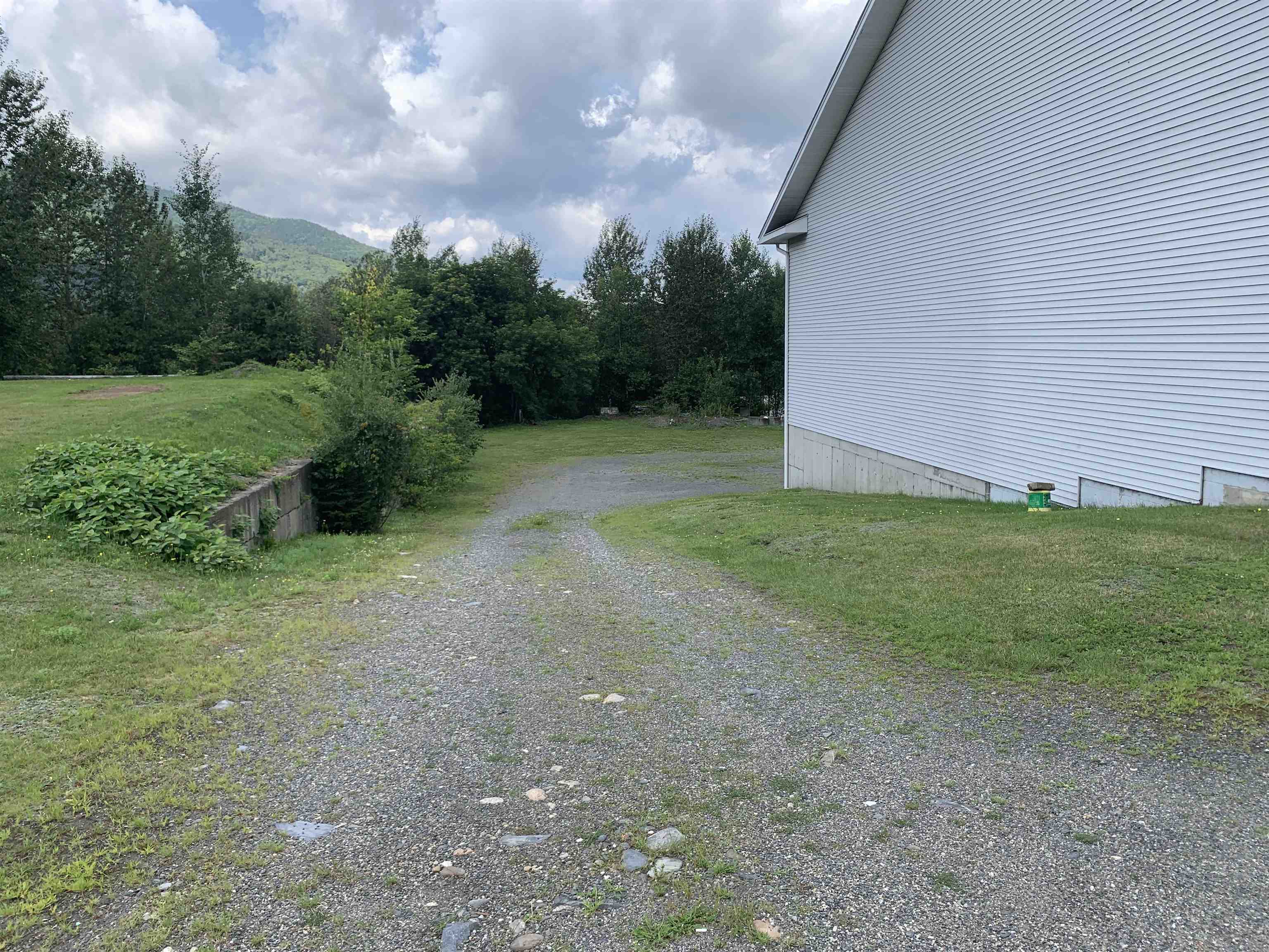 61 Main St, Colebrook, NH 03576