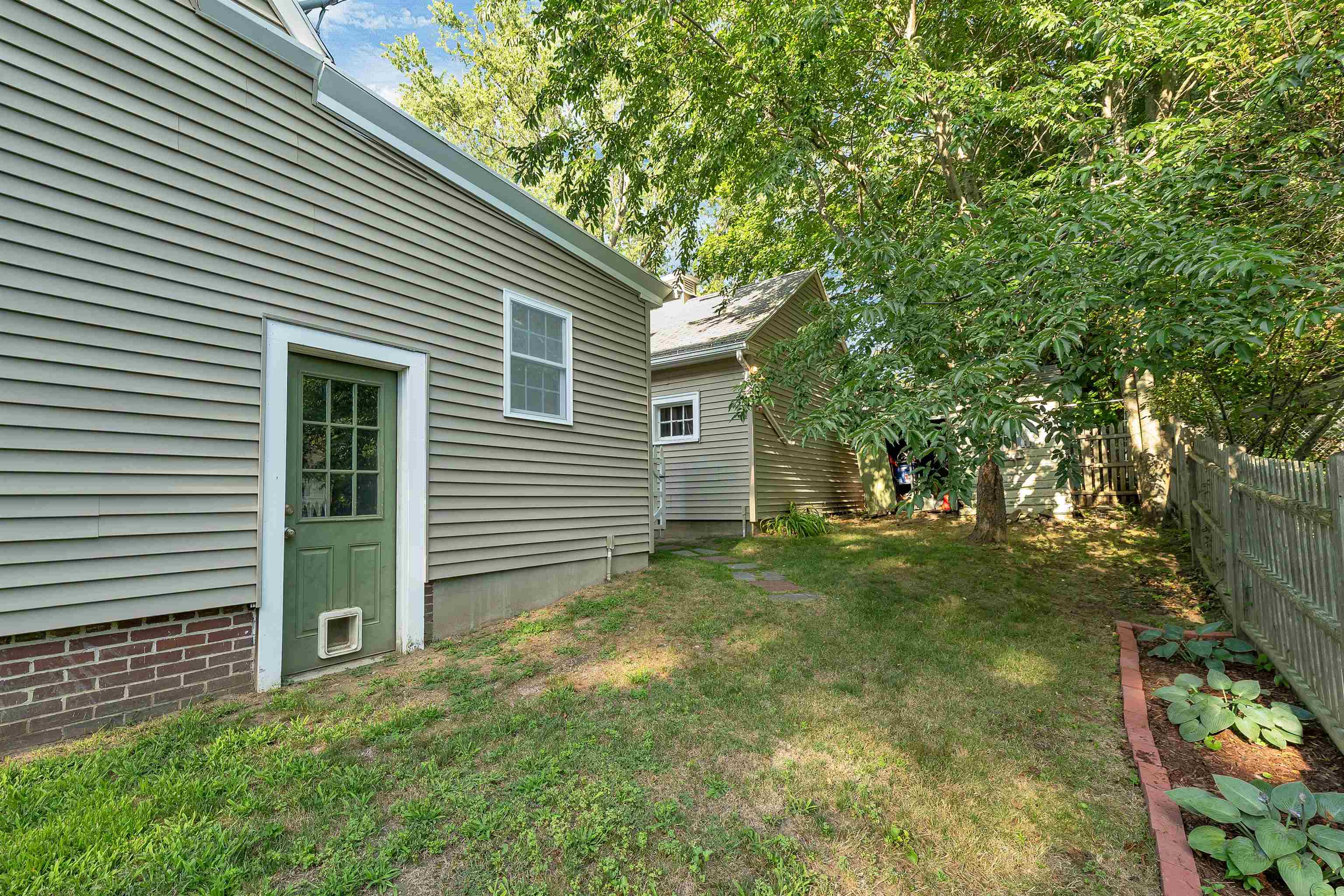 183 Mount Vernon St, Dover, NH 03820