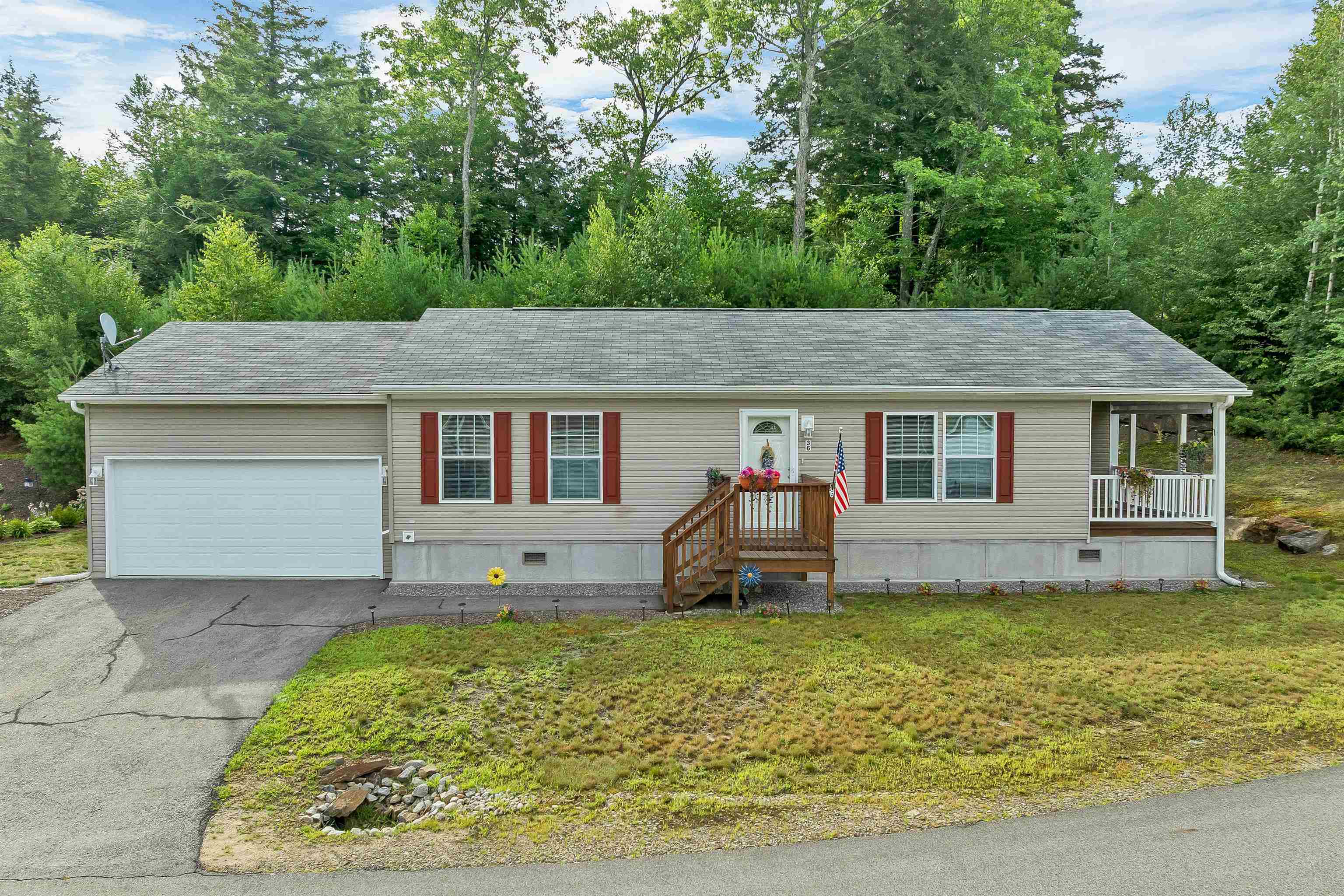 36 Mansfield Woods Way, New Hampton, NH photo 2
