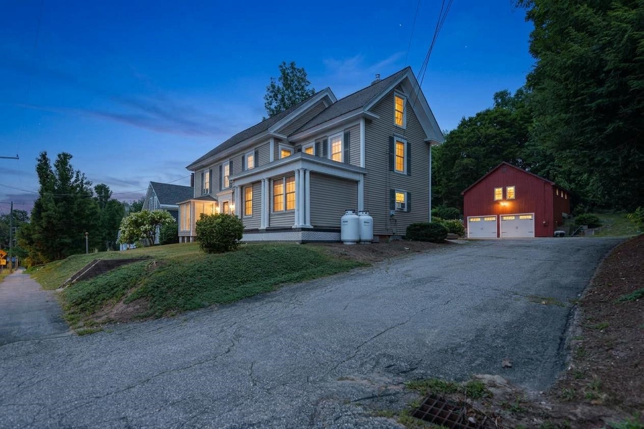 65 Summer Street, Bristol, NH photo 2