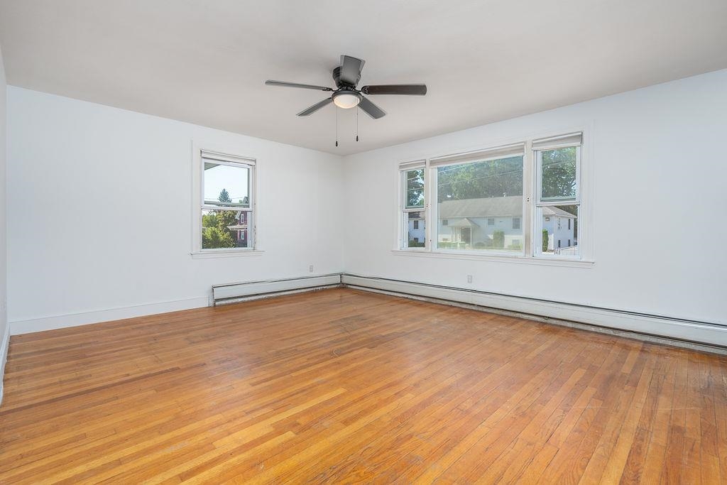 15 Yale St, Rochester, NH 03867