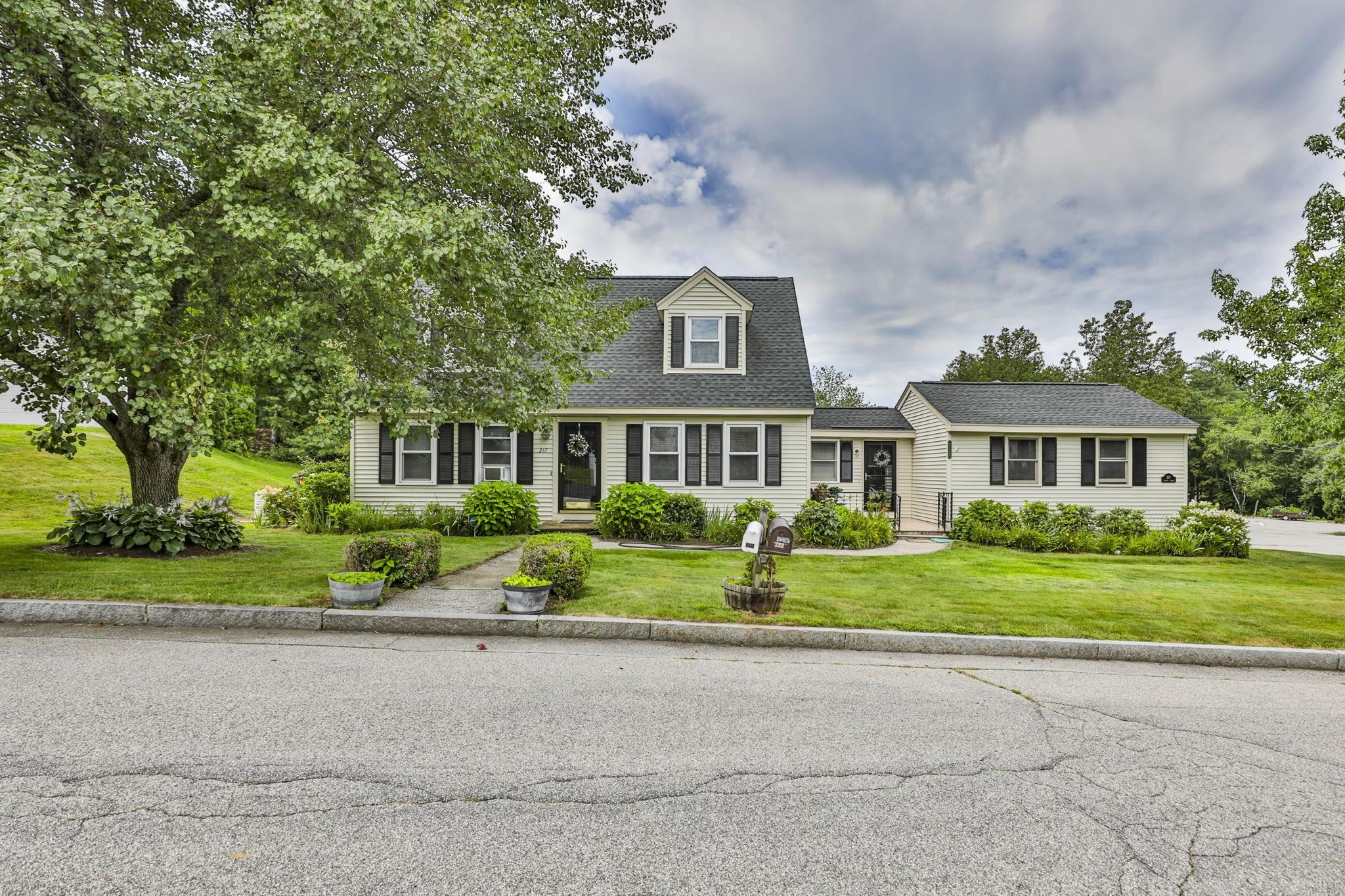 217 Trolley St, Manchester, NH 03103