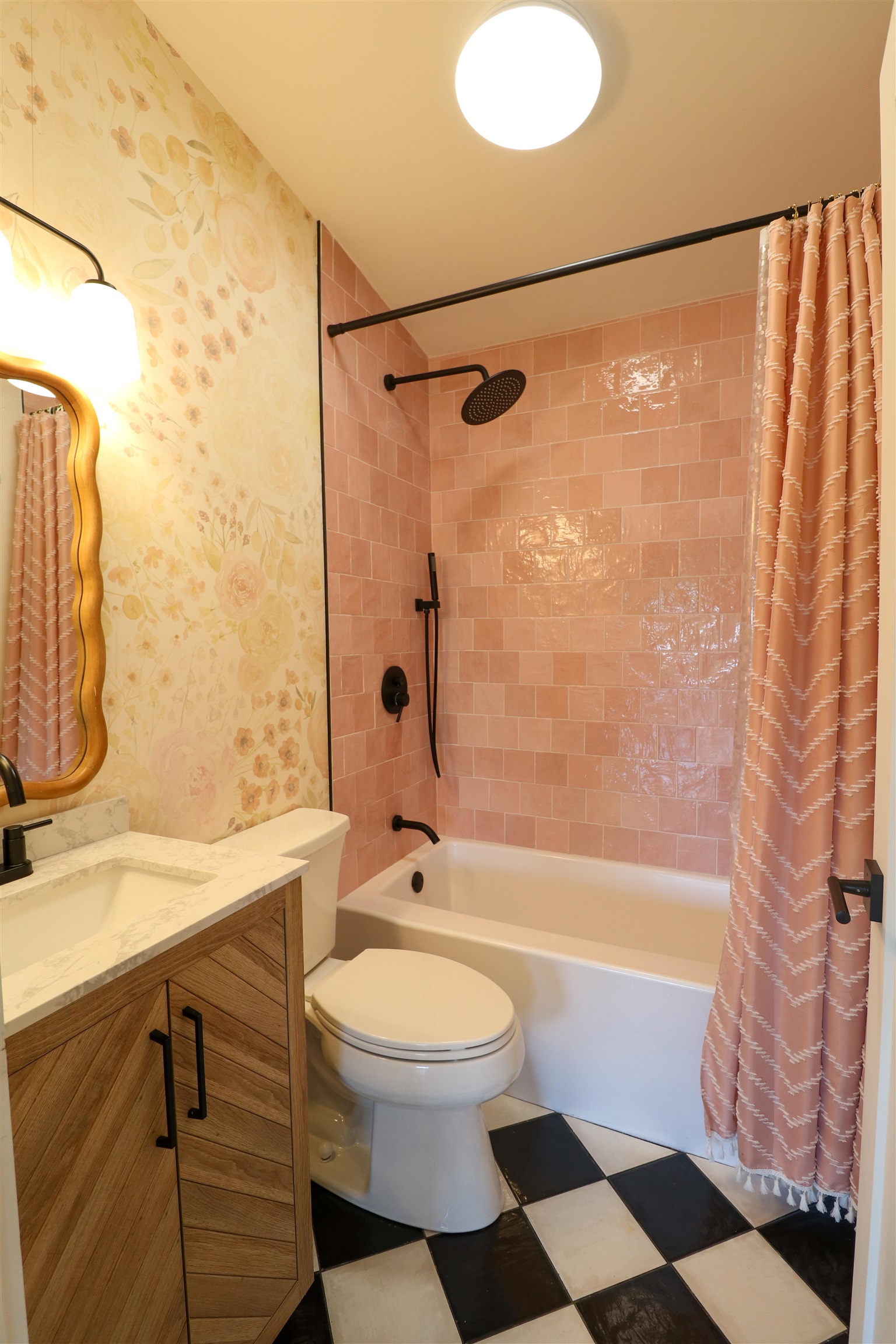 1250 Nh 25a Route, Orford, NH 03777